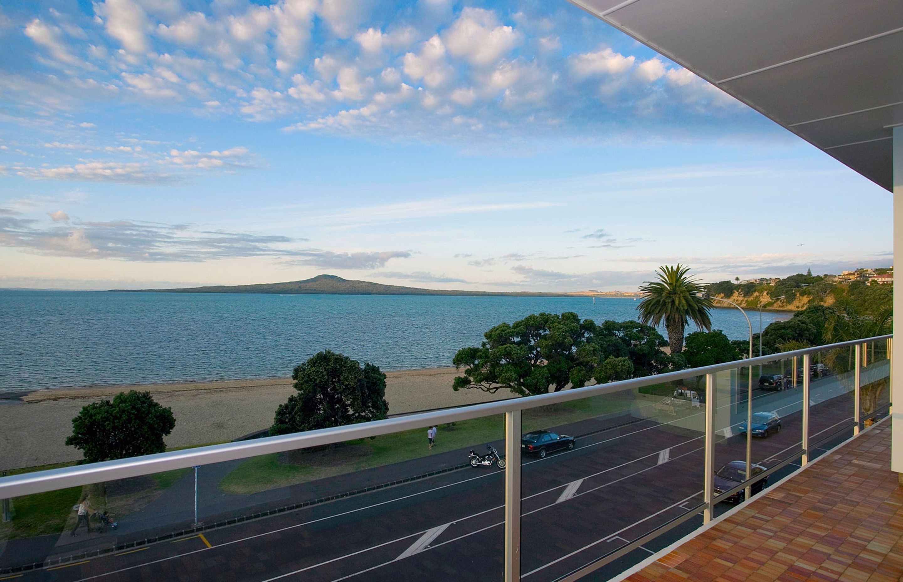 Tamaki Drive - Saint Heliers