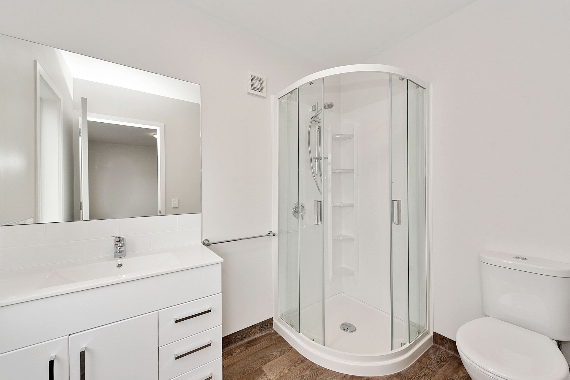 Villa Vanto Reclad, Hamilton