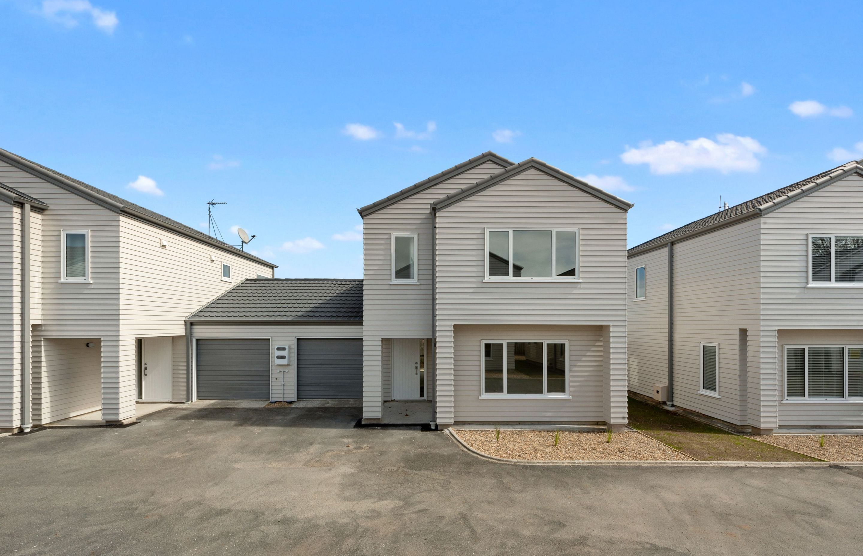 Villa Vanto Reclad, Hamilton