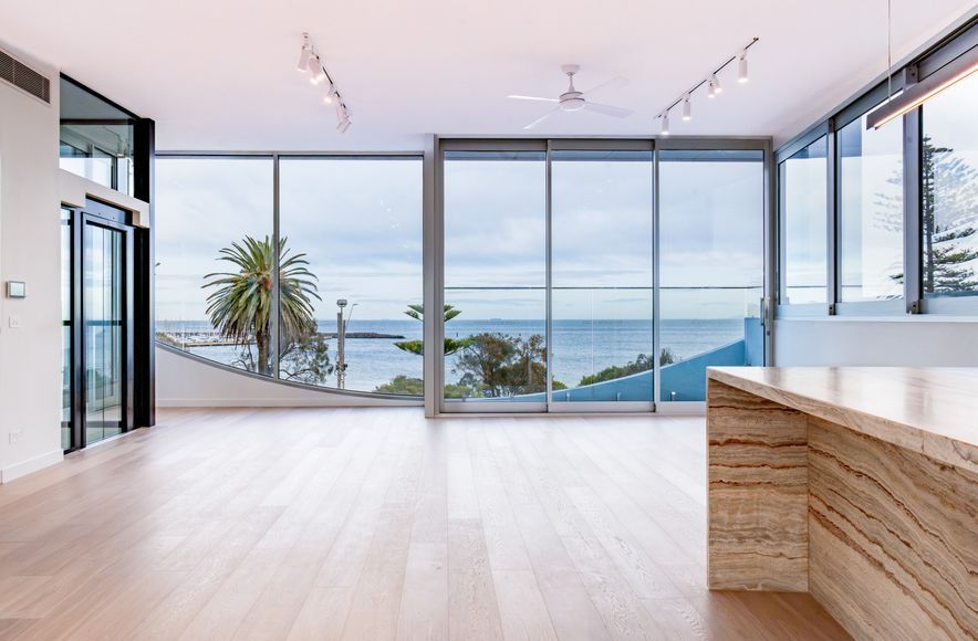Beach Road, Hampton VIC
