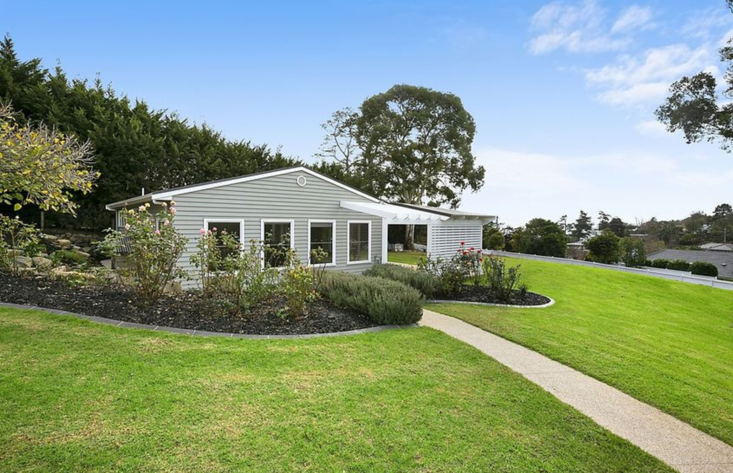 Marathon Cottage
