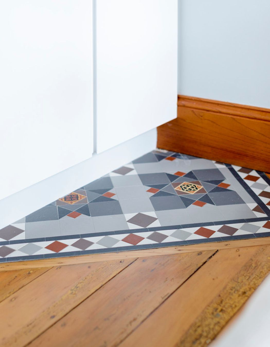 Kauir floorboards and NG Rosewood skirting detail