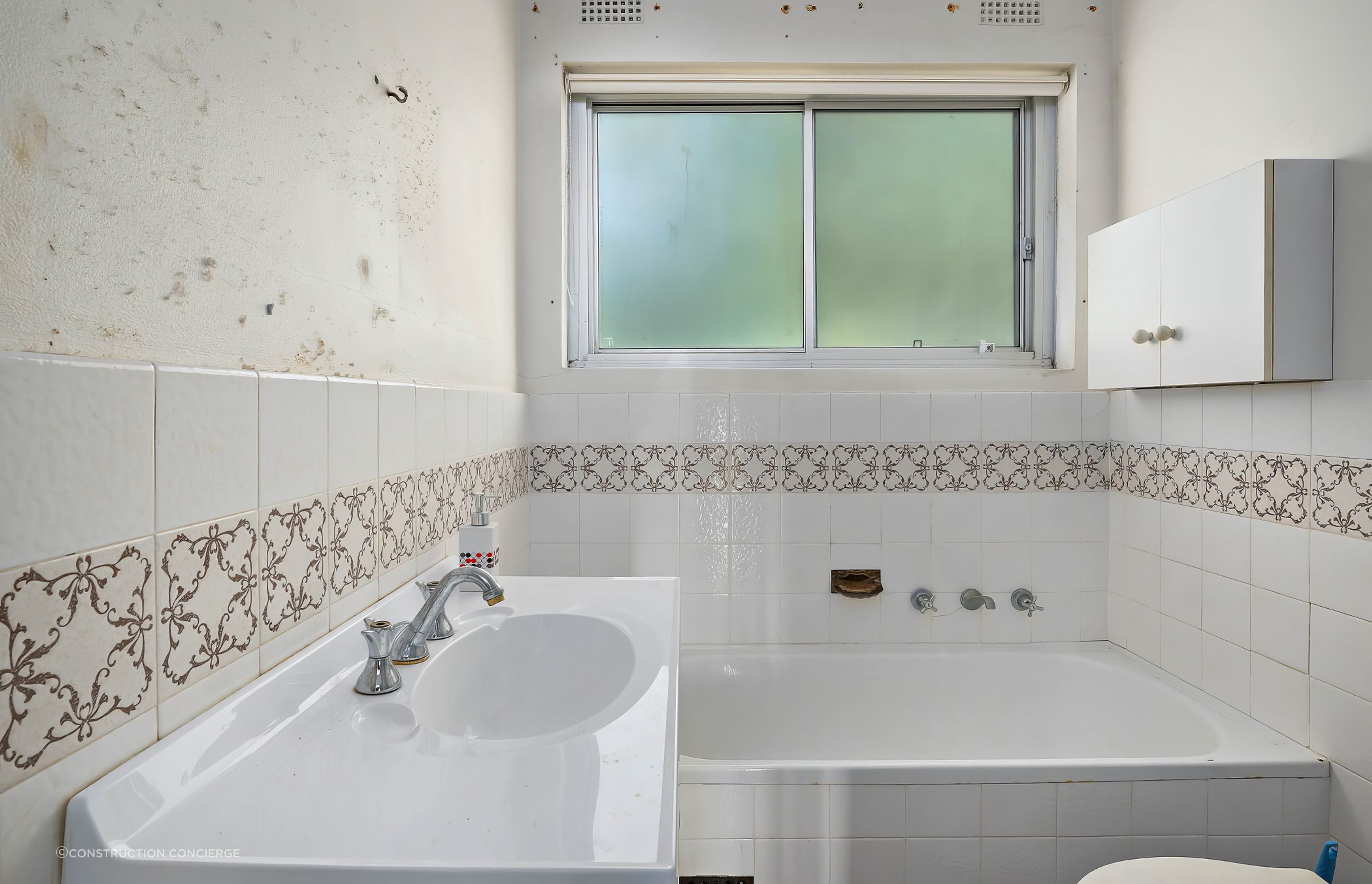 6-Bathroom-standard-v2-1x.jpg