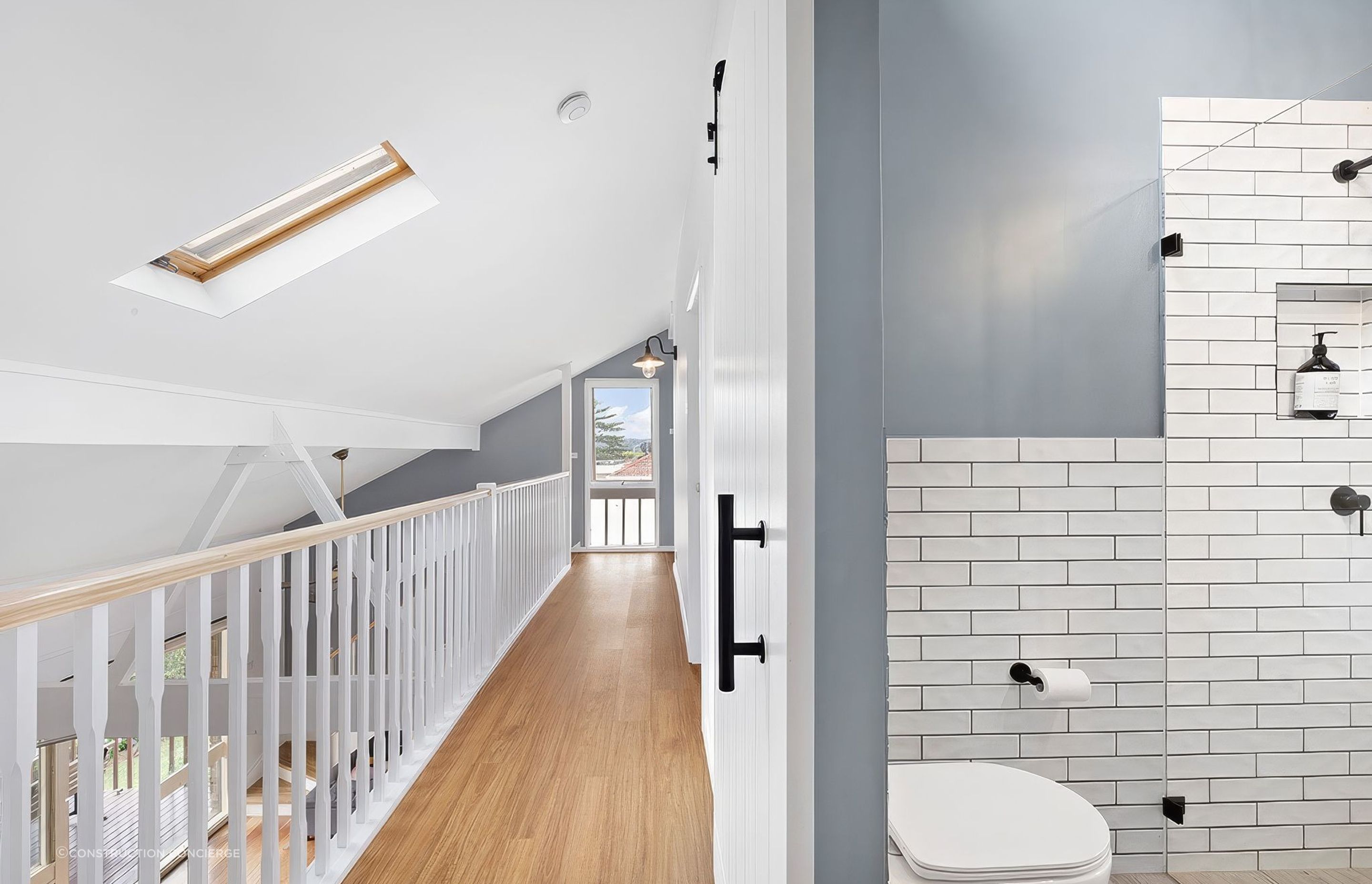 6-Hallway-standard-v2-2x.jpg