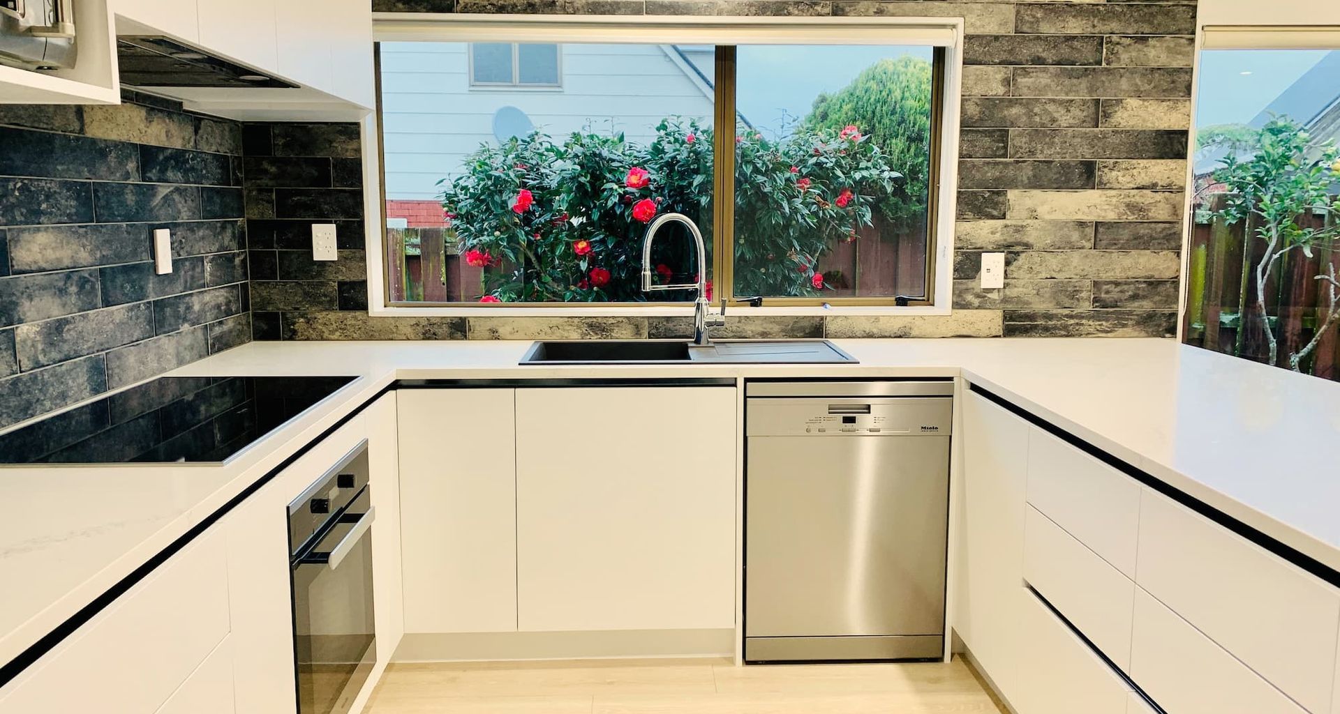 Sunnyhills Kitchen banner