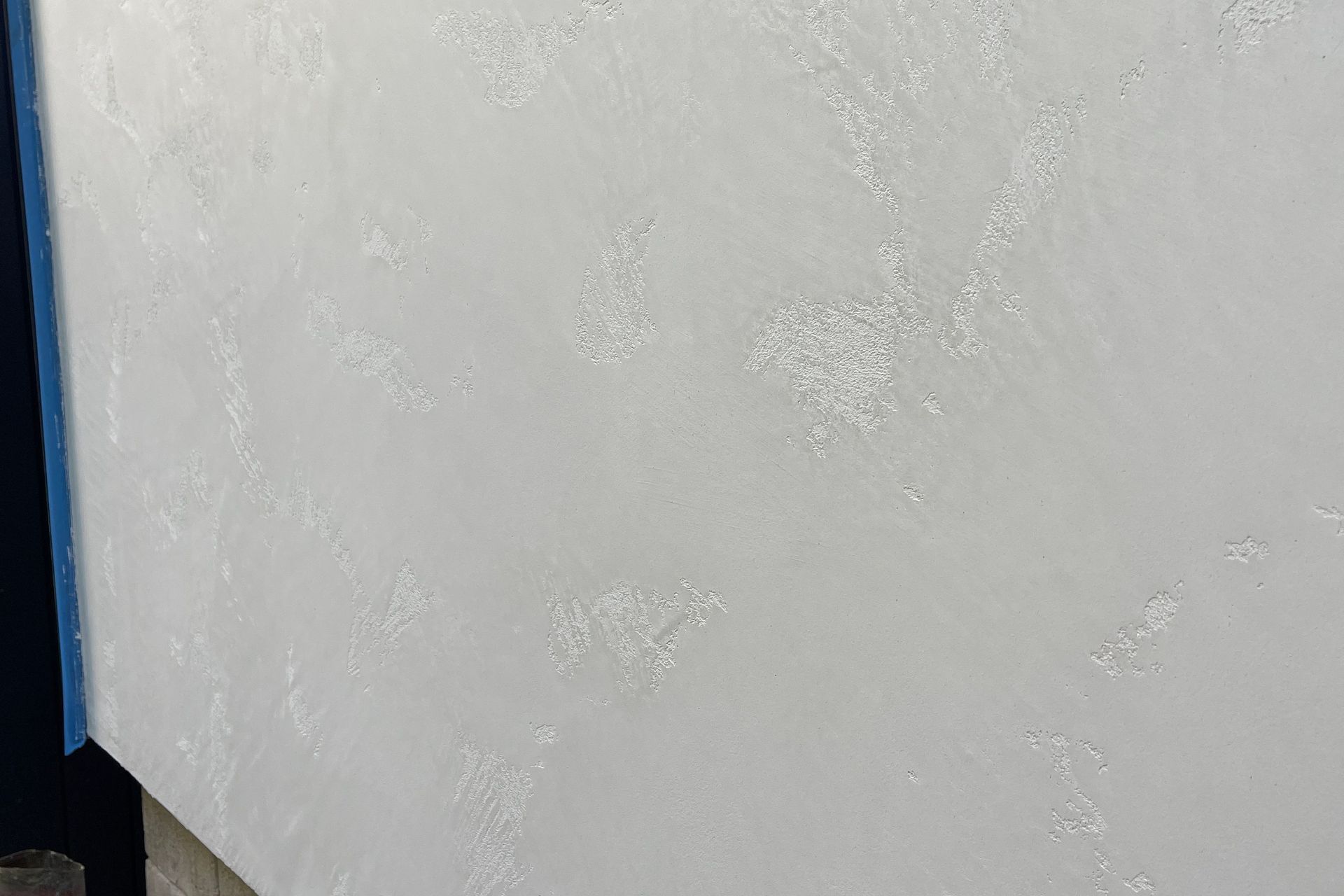 Exterior Wall, Pietra Levigata