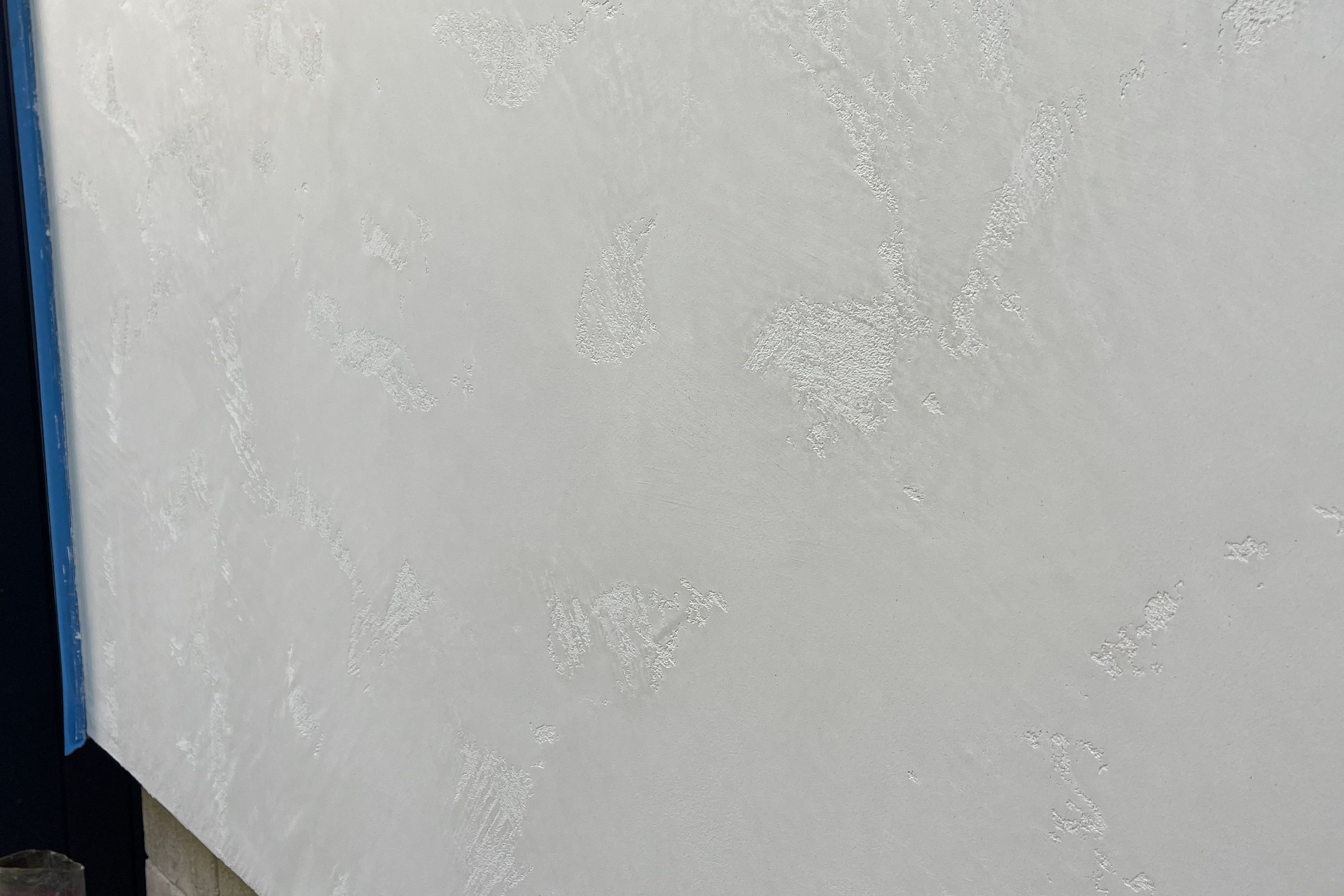 Exterior Wall, Pietra Levigata