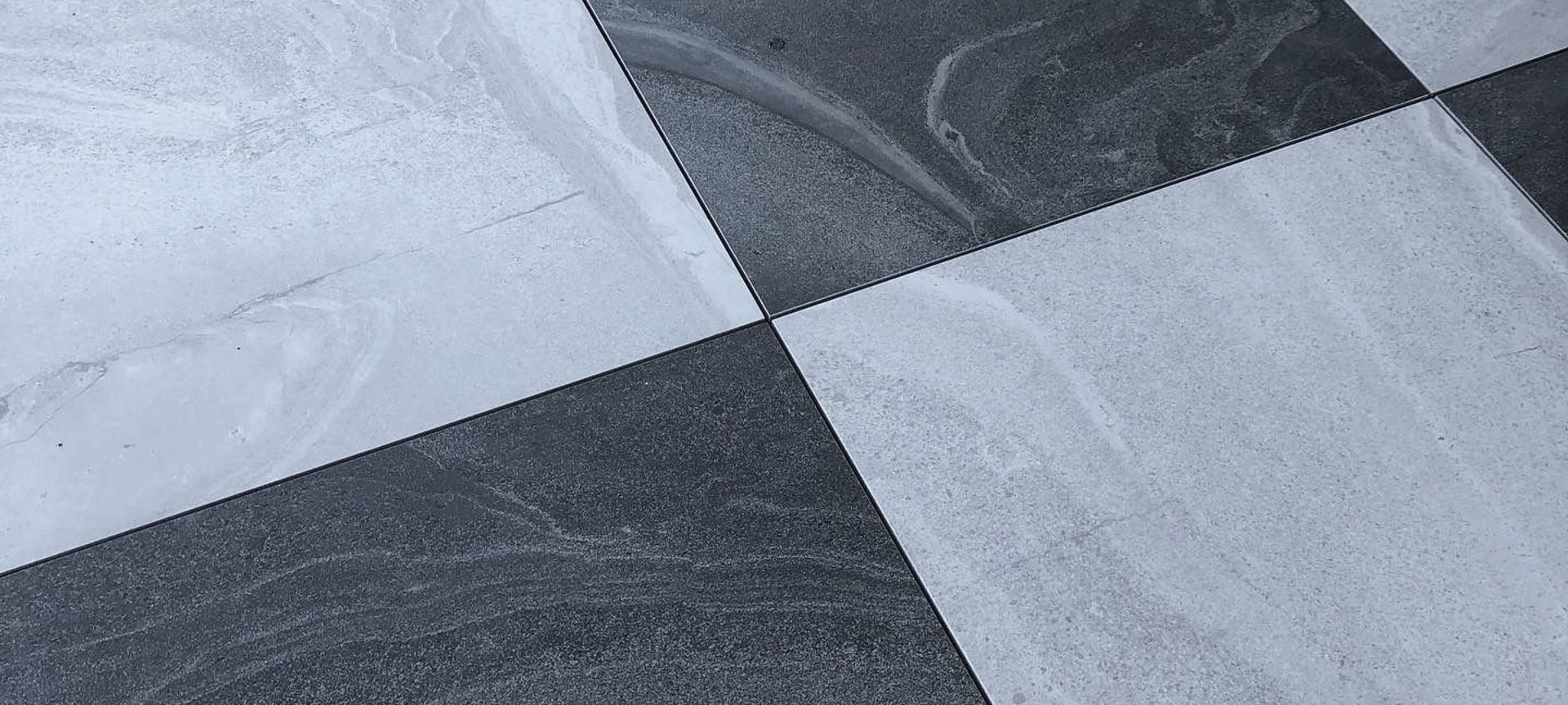 Black & White Deck banner