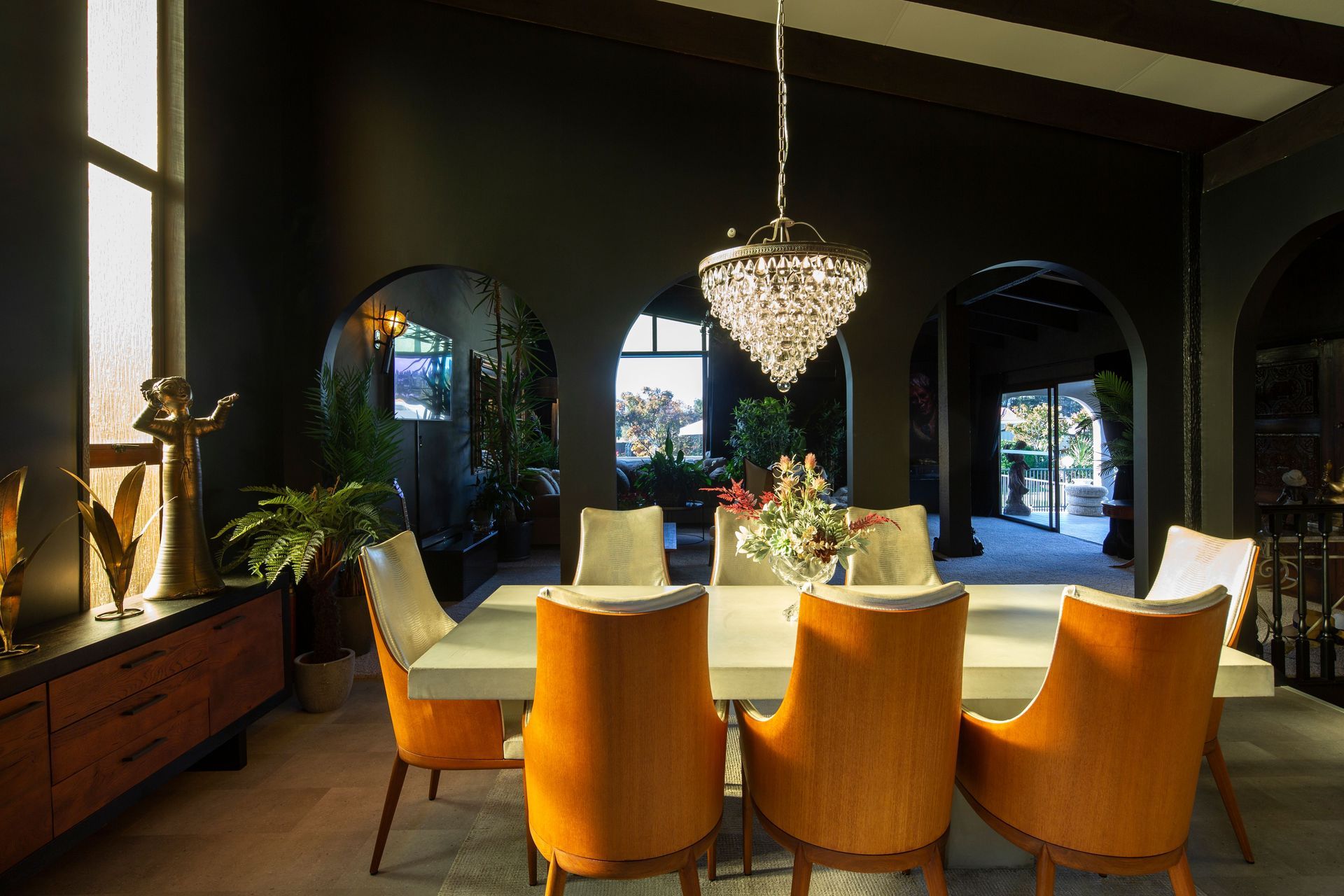 Leitrum Cromwell Entertainers Delight