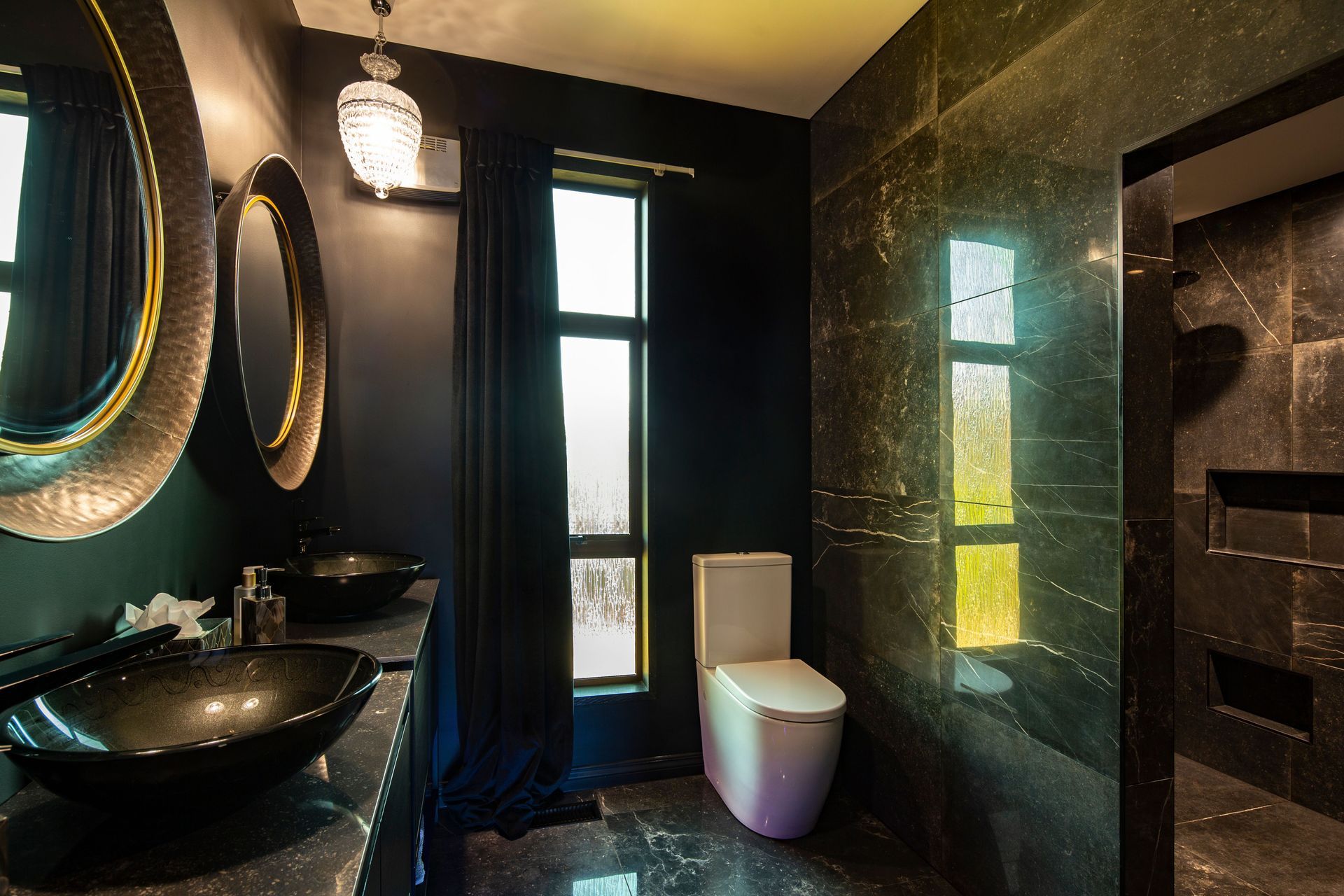 Leitrum Cromwell Entertainers Delight