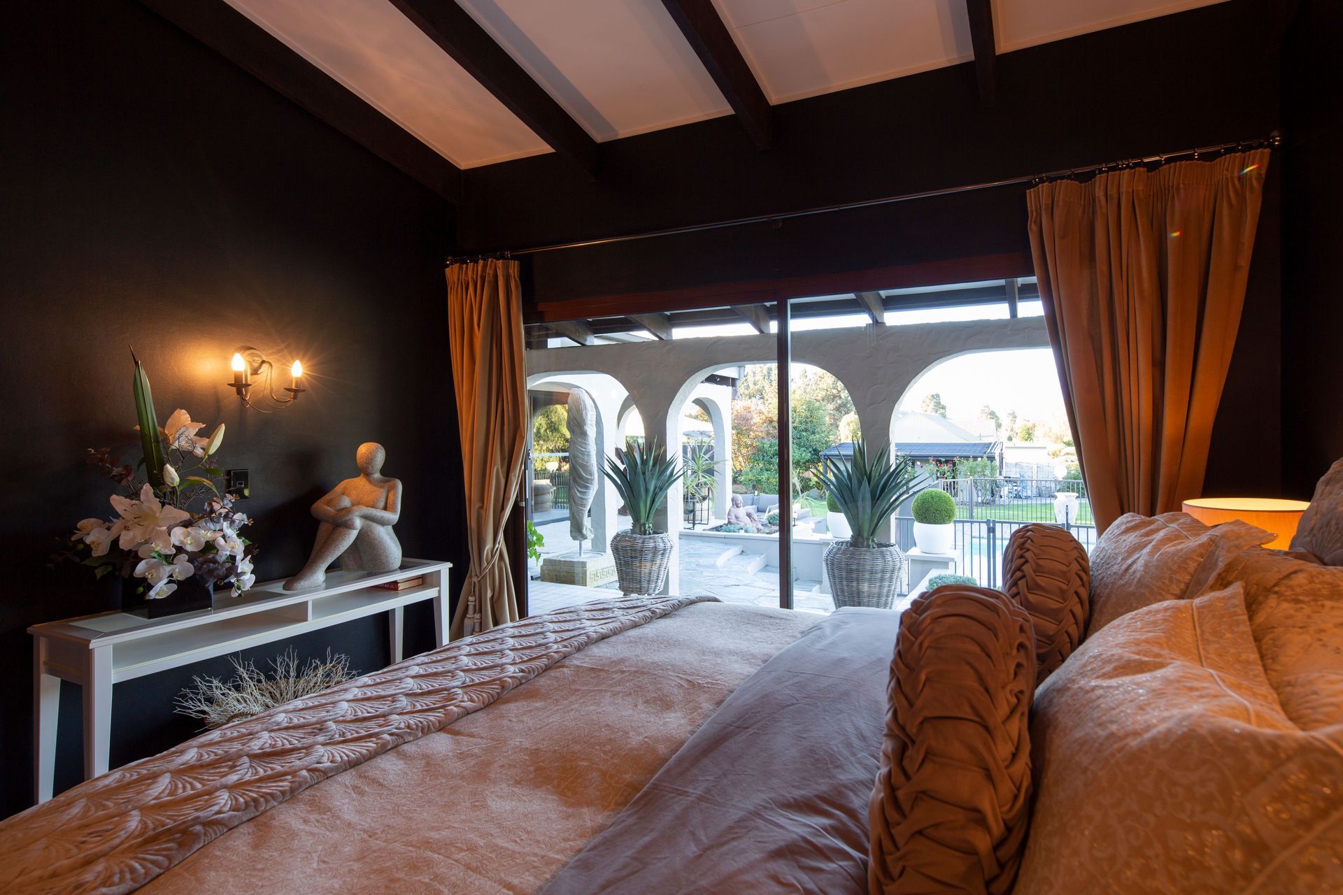 Leitrum Cromwell Entertainers Delight