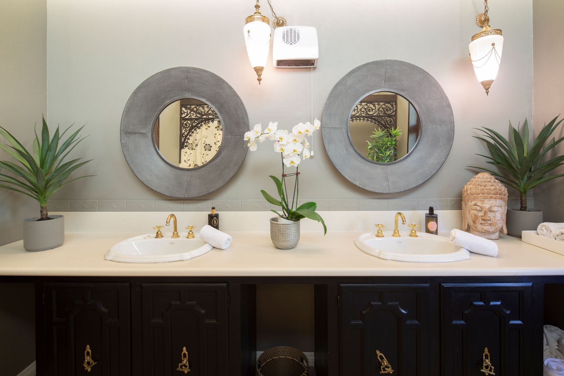 Leitrum Cromwell Entertainers Delight