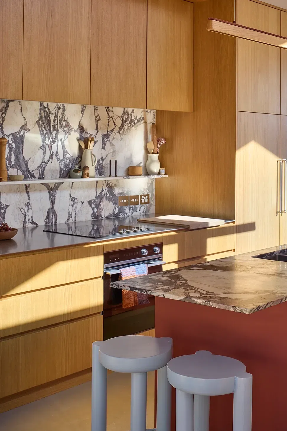 6a3e1ea240343f77e164eeb4Totara20Renovation20-20European20Oak20Timber20Cabinetry.webp