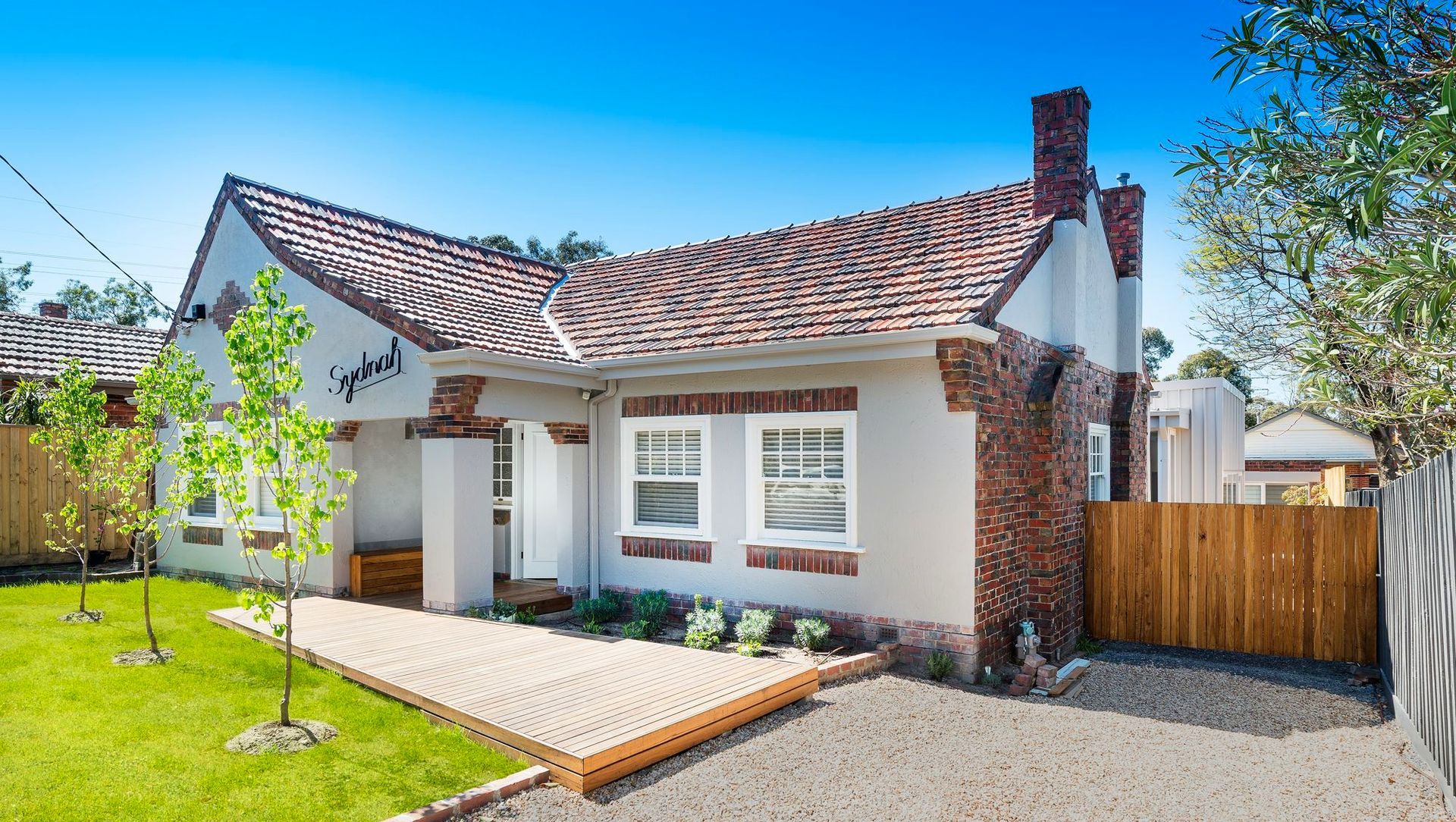 Glen Iris Residence banner