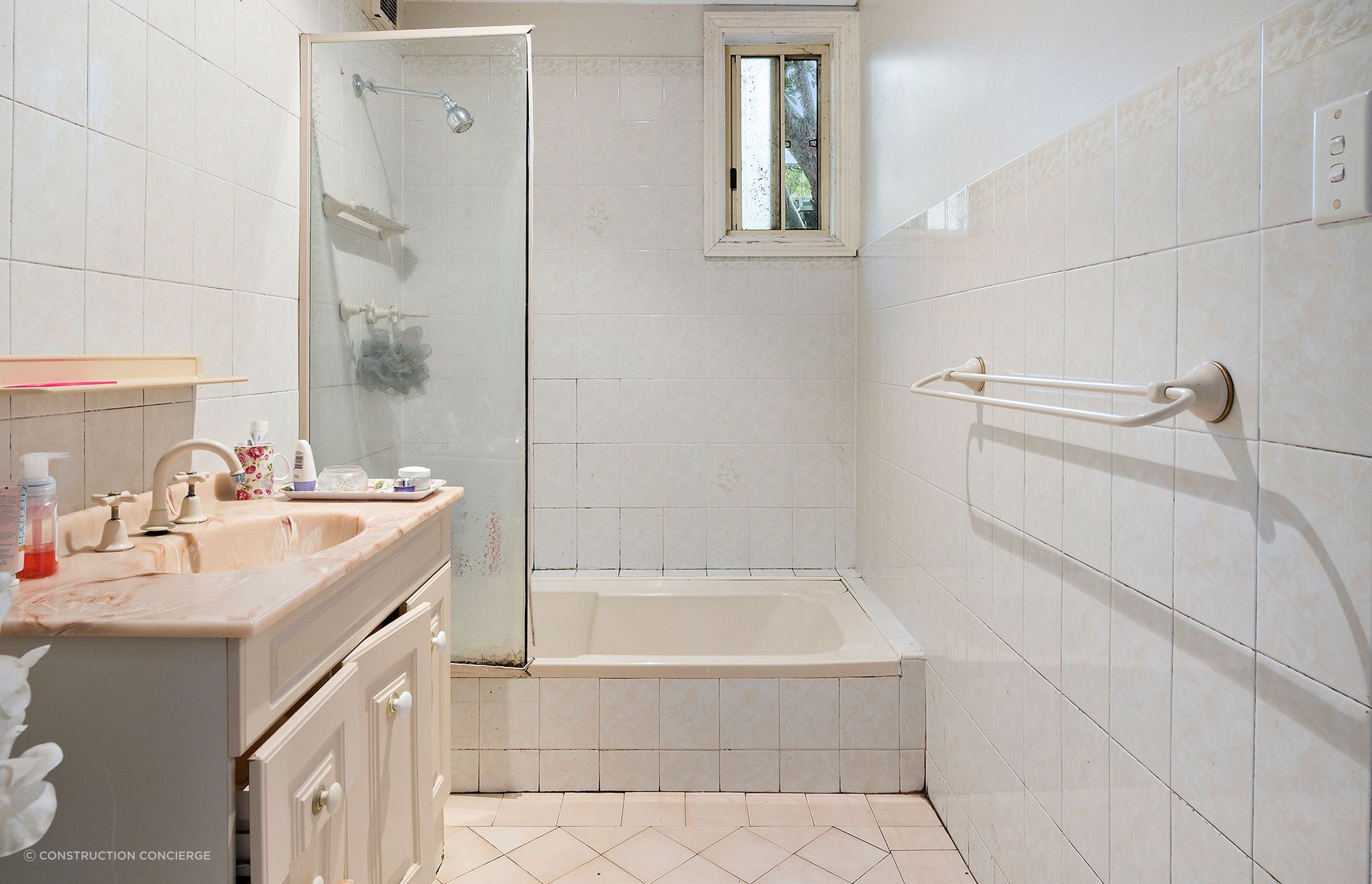 8-Bathroom-v2.jpg