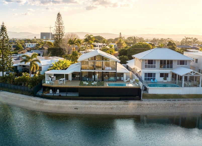 Broadbeach Waters Residence