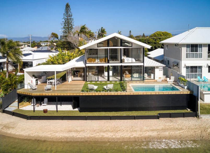 Broadbeach Waters Residence