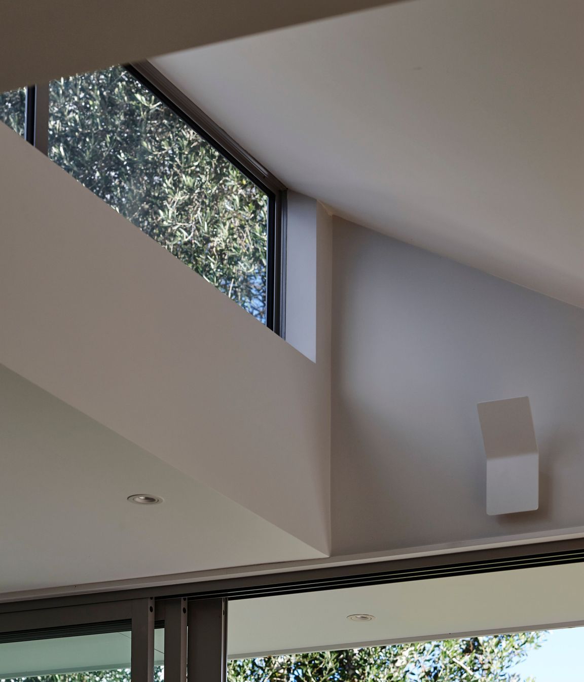 9-2204-FOURWALLS-2-Stanmore-Rd354x.jpg