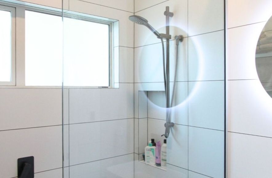 Sleek Bathroom Makeover