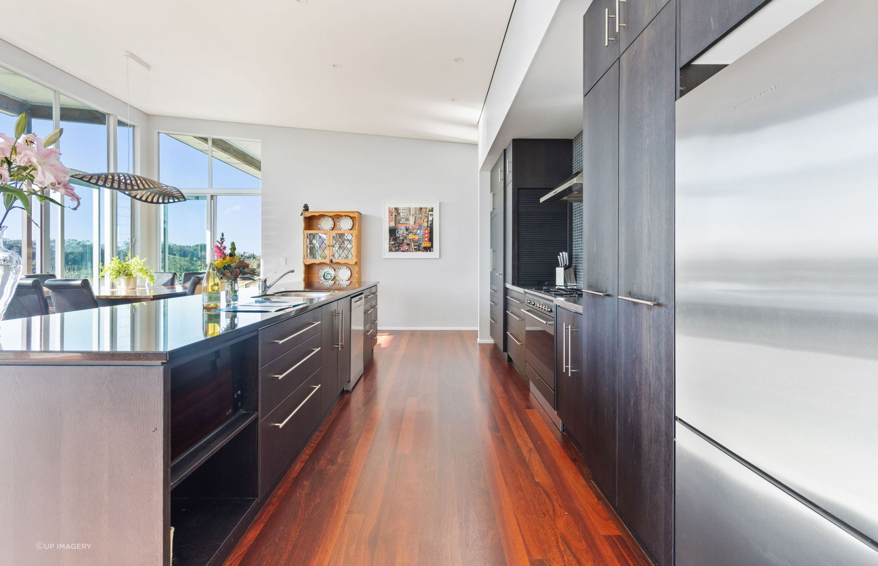 9-web-or-mls-147-Pompallier-Estate-Drive-16.jpg