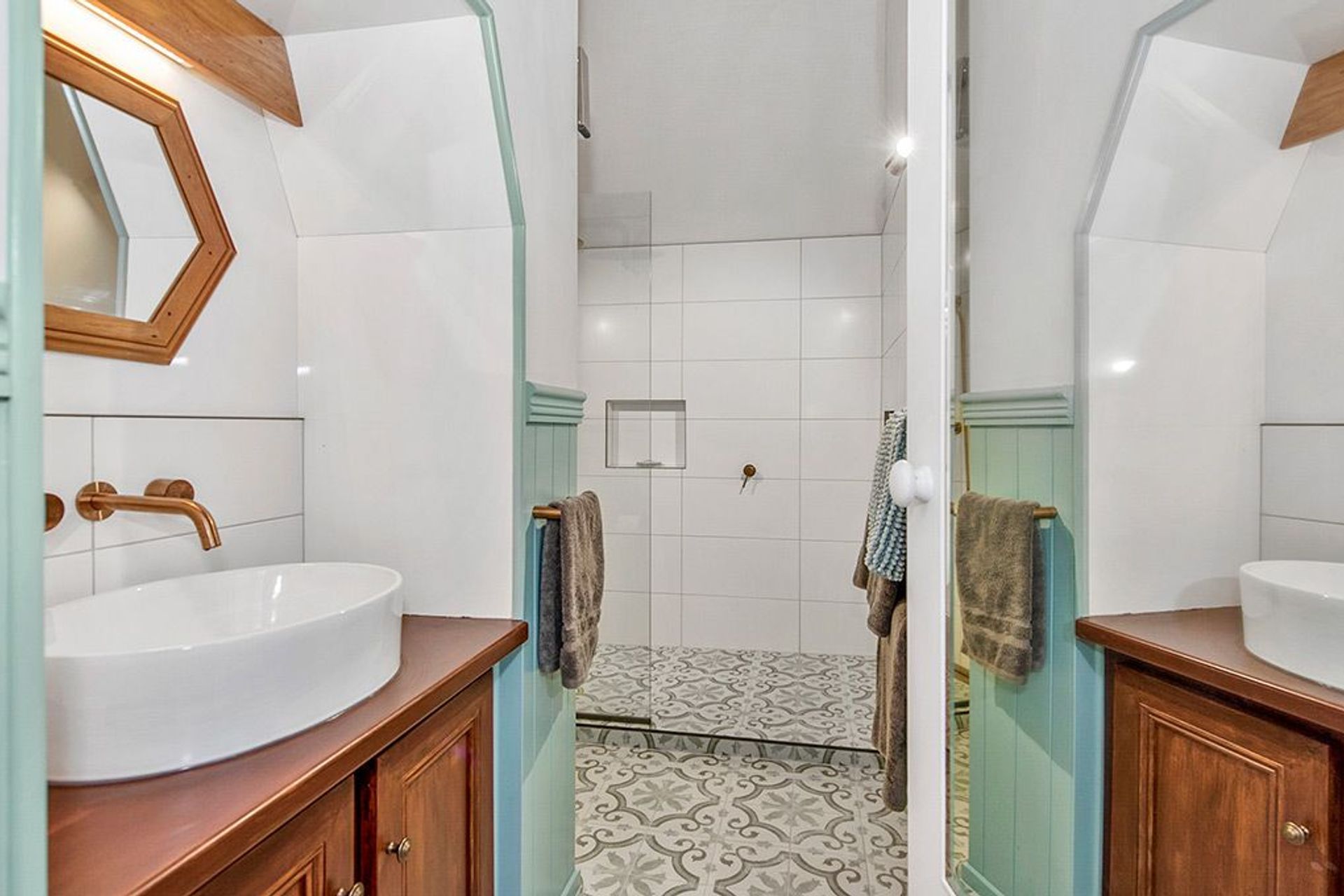 Ensuite gets Eclectic Update in Karapiro