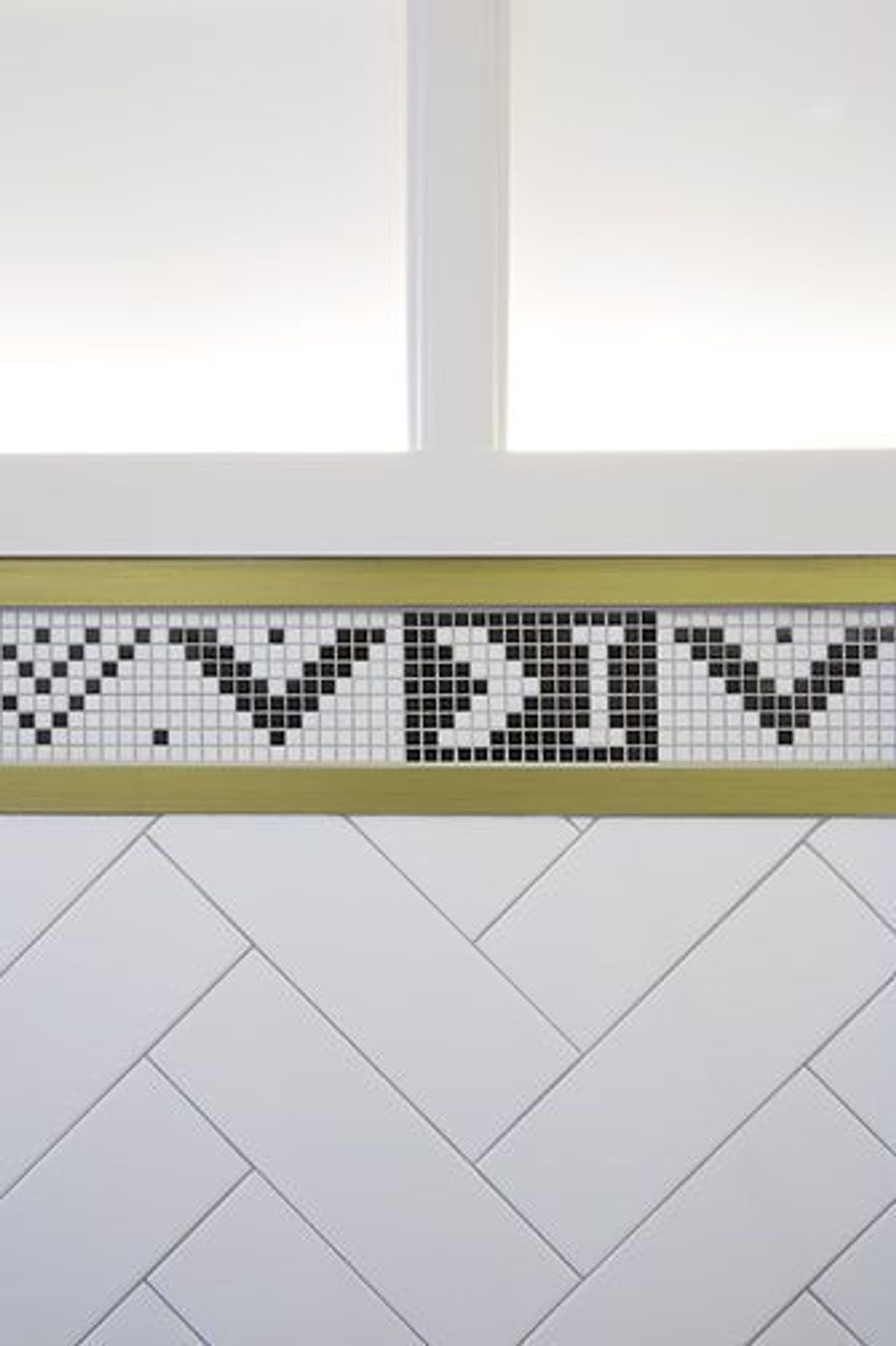 Versailles, Darlinghurst