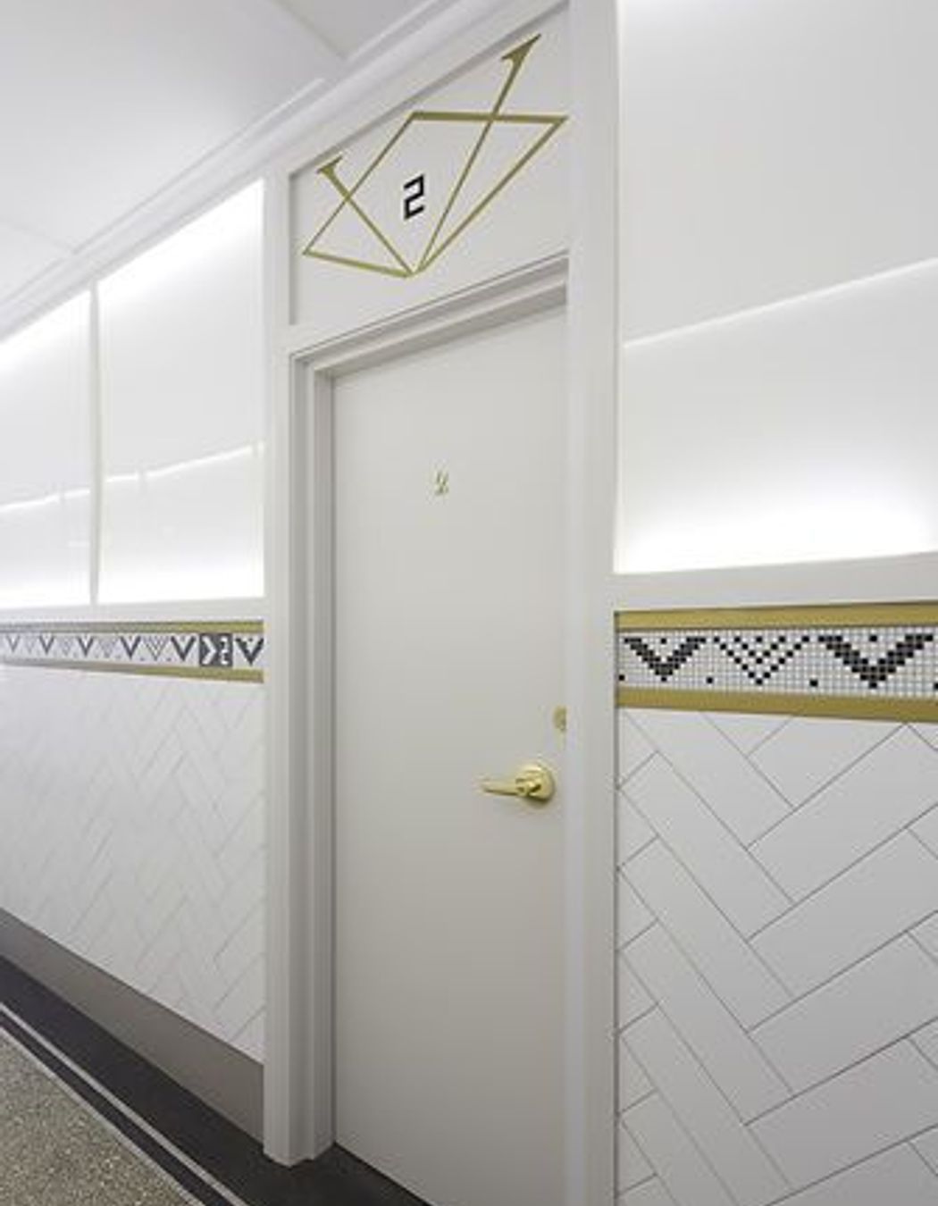 Versailles, Darlinghurst