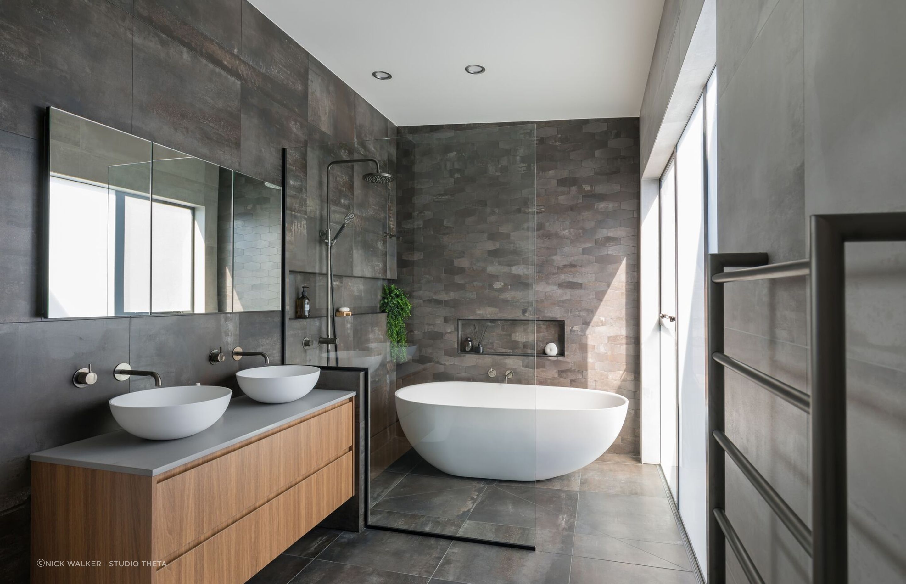 Ensuite