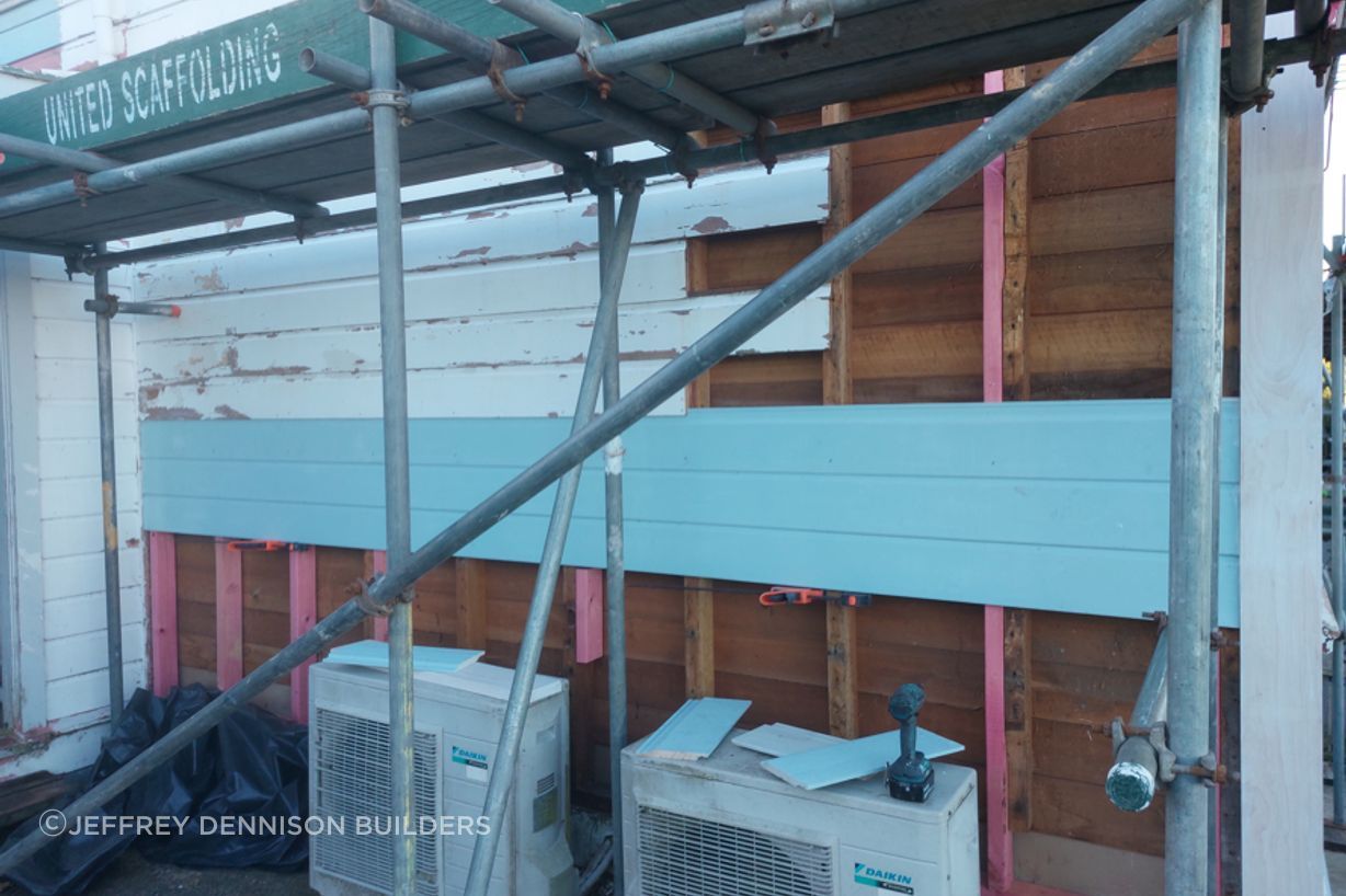 A30-9-Fifield-St-Rosyln-Dunedin-All-the-rotten-weatherboards-removed-from-the-back-of-the-house-new-ones-going-up-JDBuilders-v2.jpg
