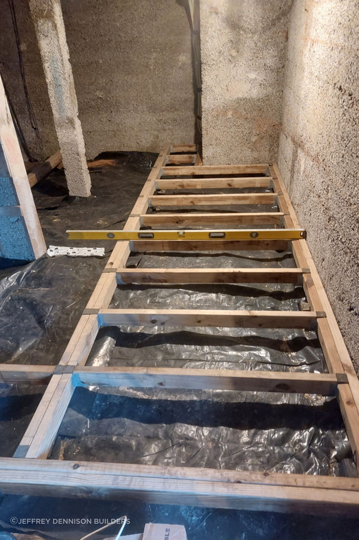 A35-9-Fifield-St-Roslyn-Dunedin-Building-the-floor-for-the-new-storage-space-under-the-house-JDBuilders.jpg