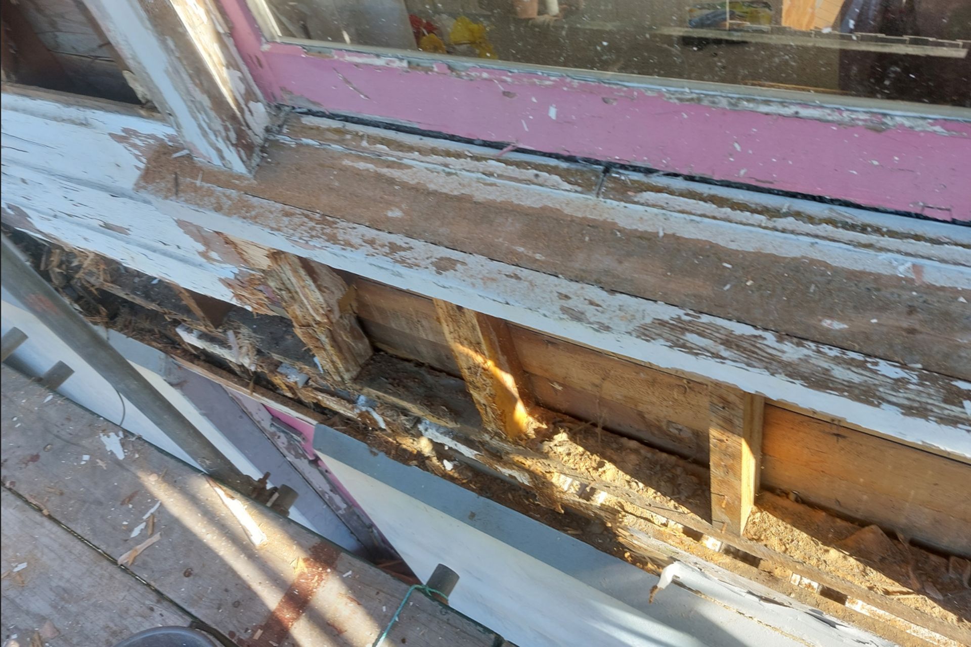 A38-9-Fifield-St-Roslyn-Dunedin-Removing-rotten-weatherboards-JDBuilders.jpg