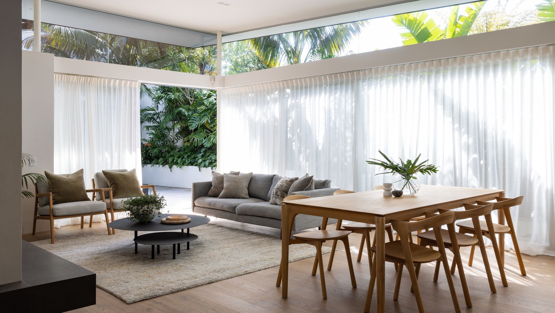 Castor Bay House banner