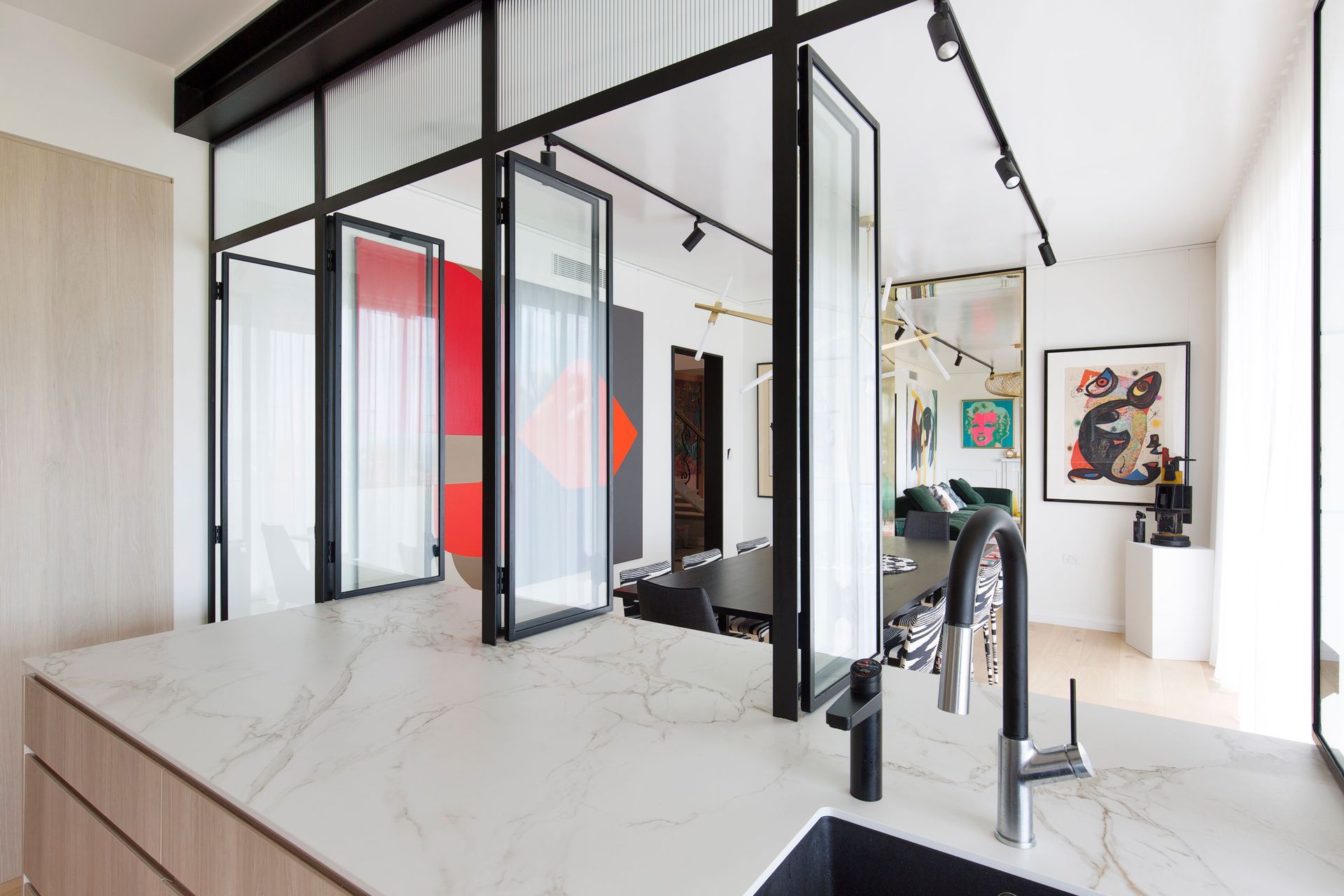 Photography: Simon Whitbread