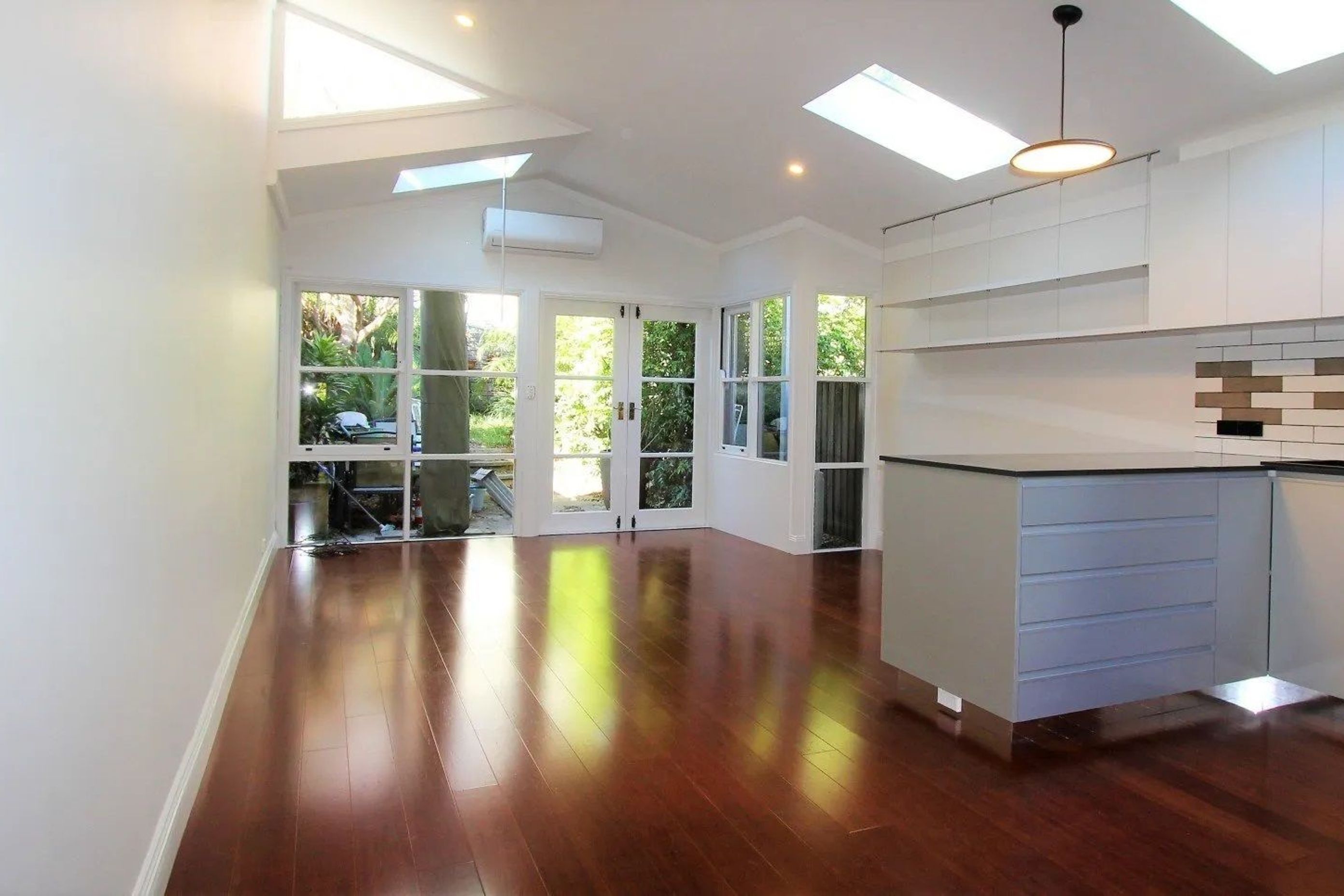 ANNANDALE, Annandale Rd