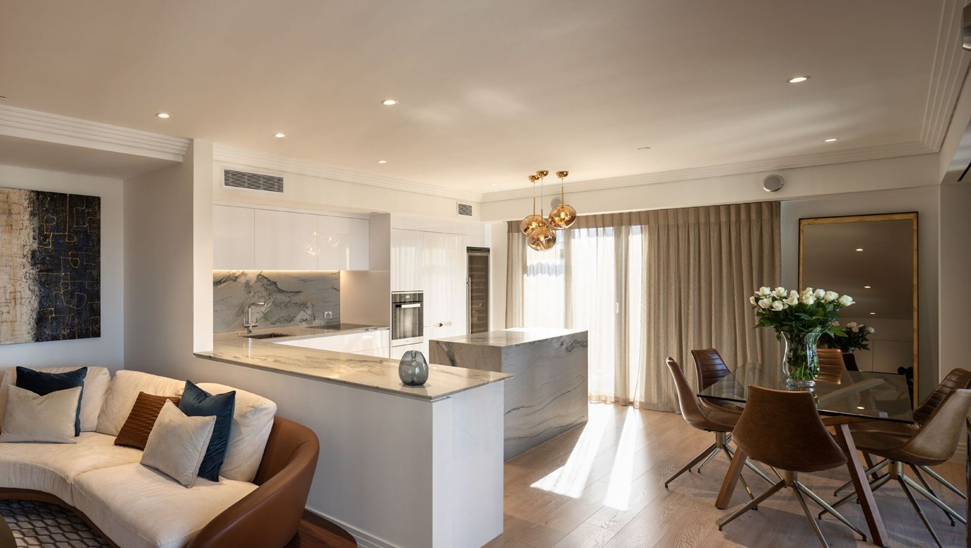 Metropolis Apartment banner