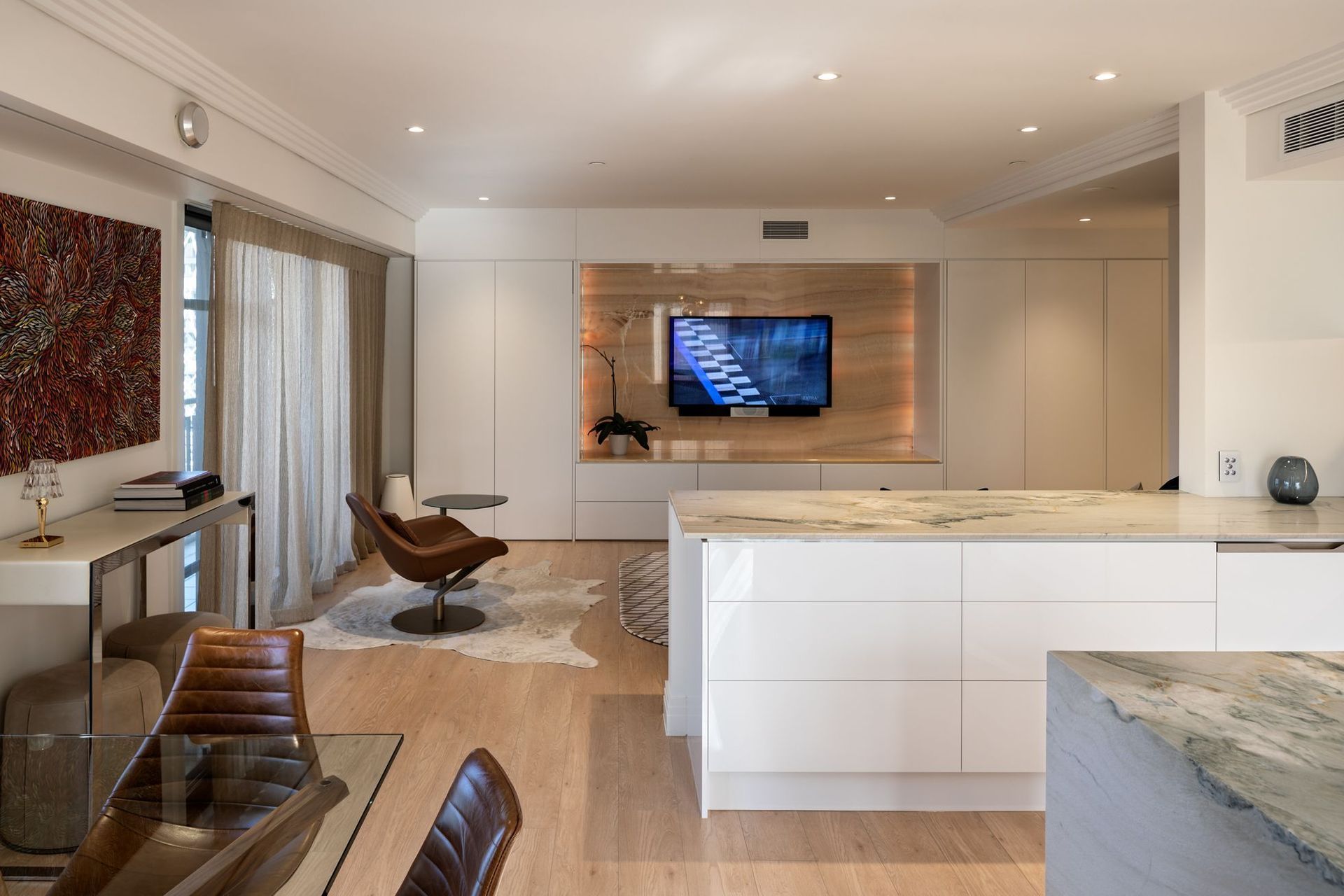 Metropolis Apartment