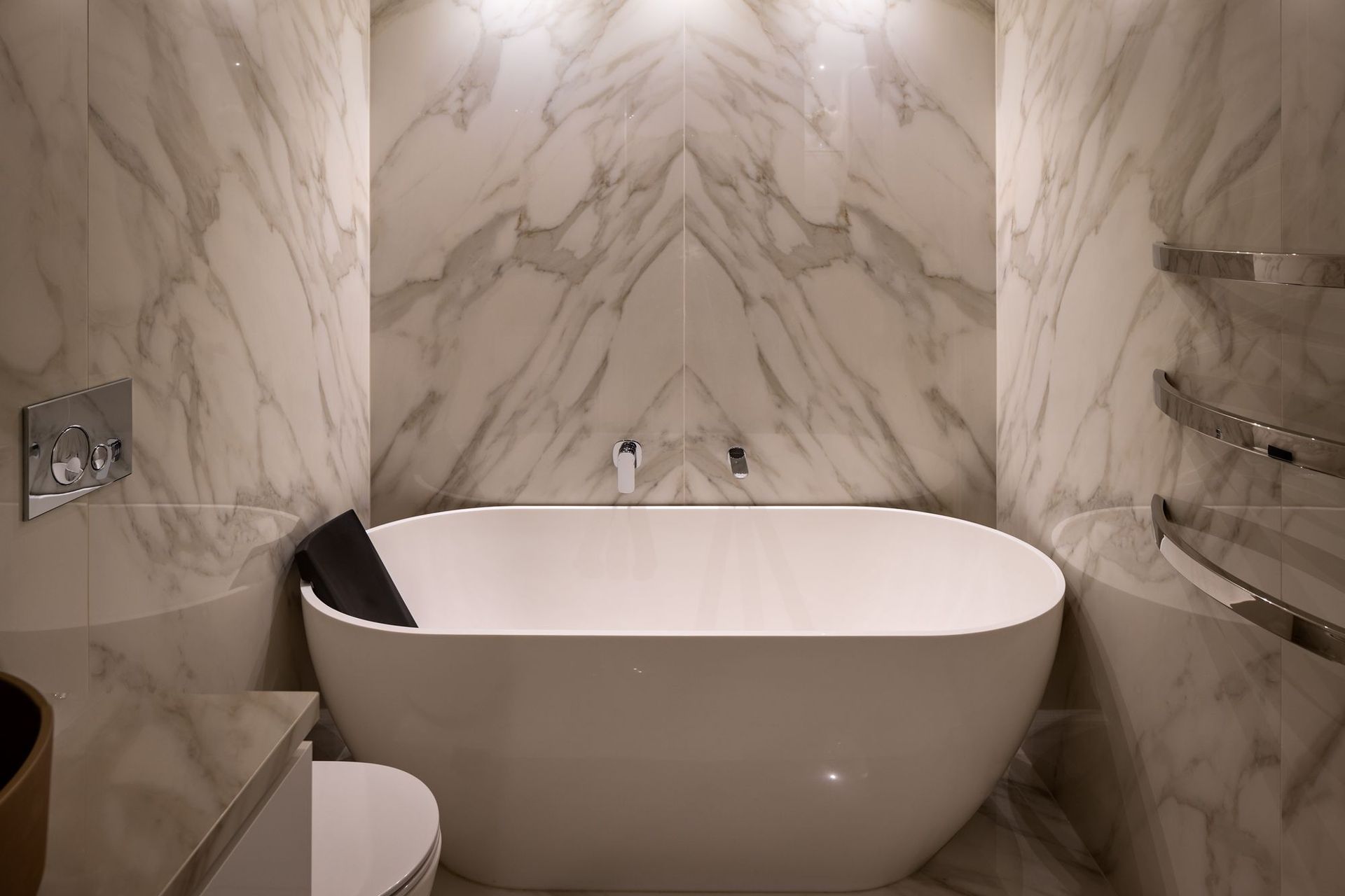 Metropolis Apartment