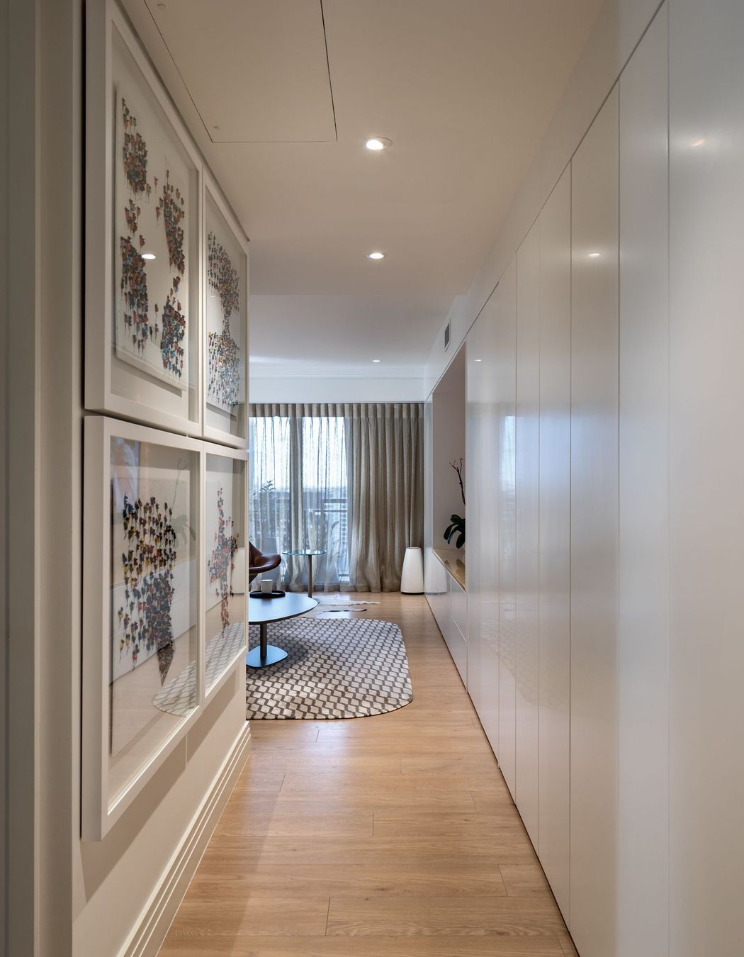 Metropolis Apartment