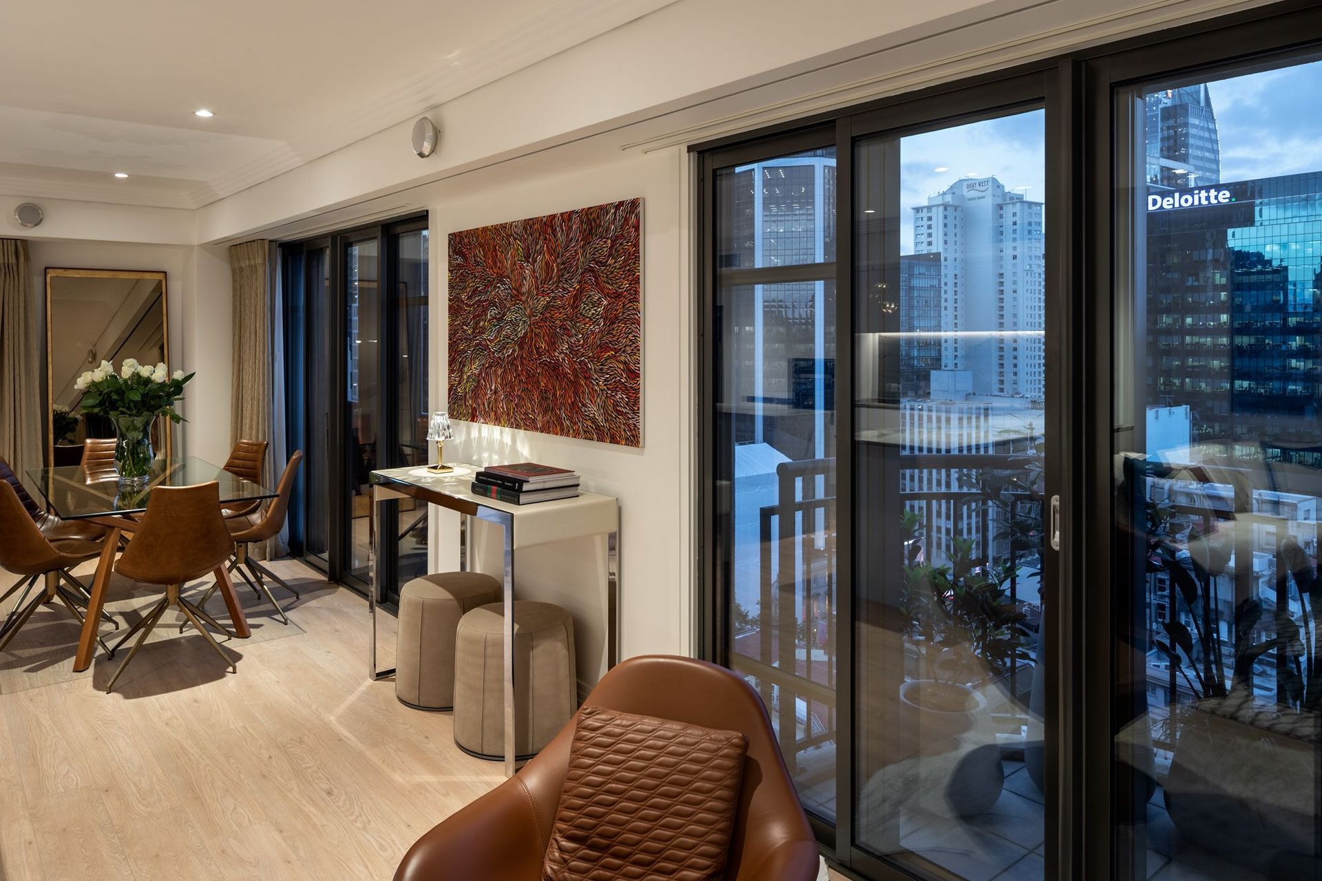 Metropolis Apartment