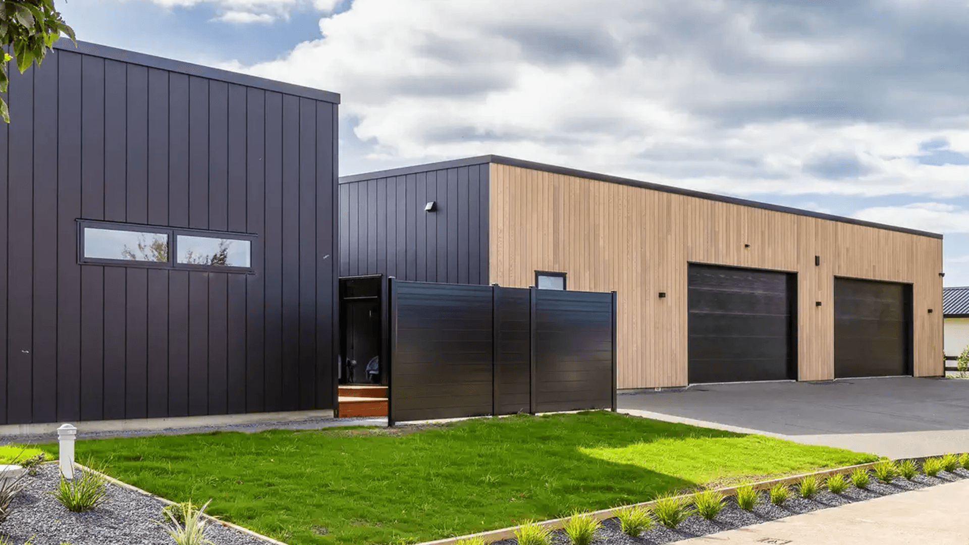 Flat Woodgrain | North Canterbury banner