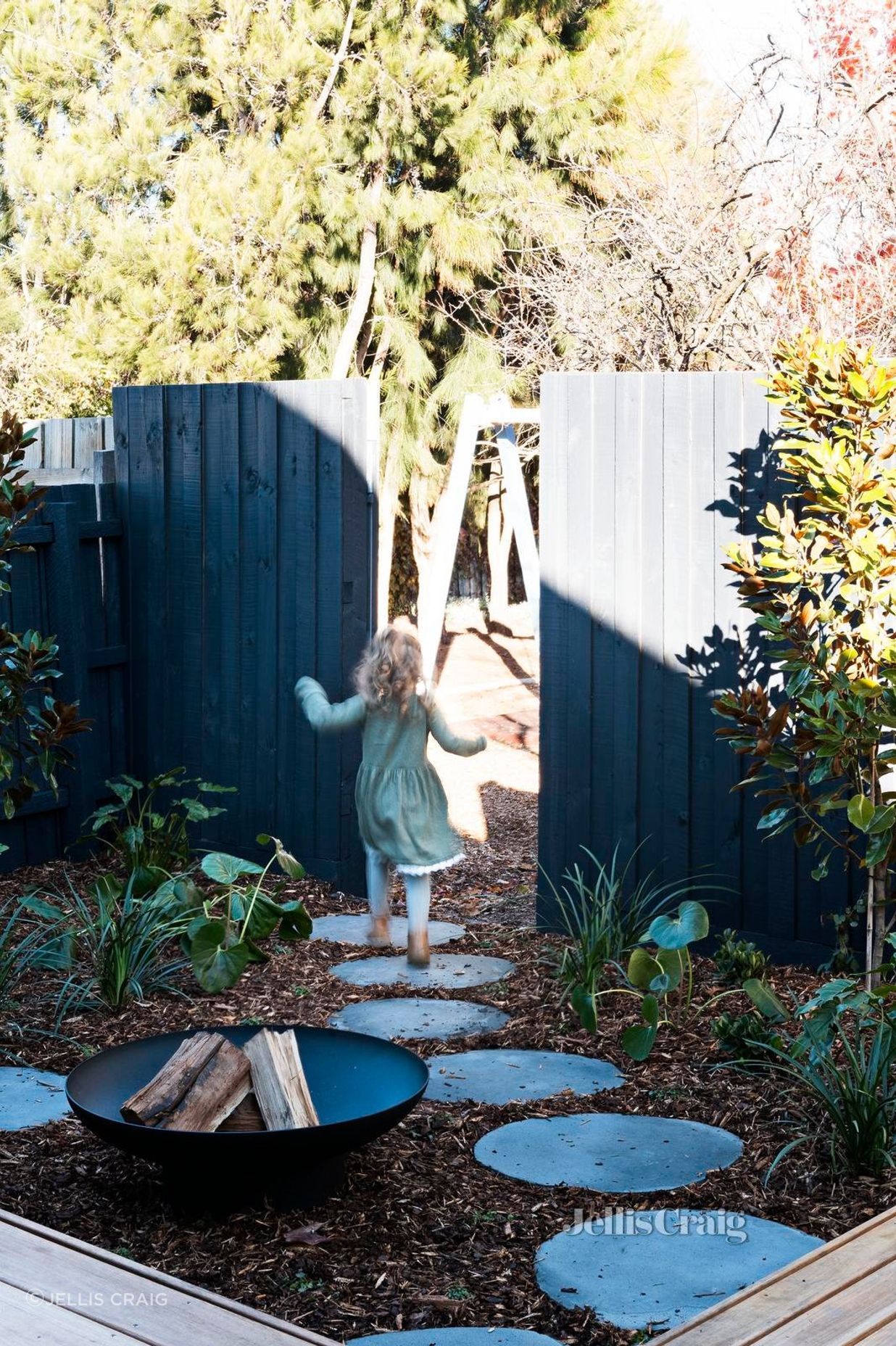 AX-i1000FS-SS-Parkview-House-Thornbury-VIC-Interior-16.jpeg