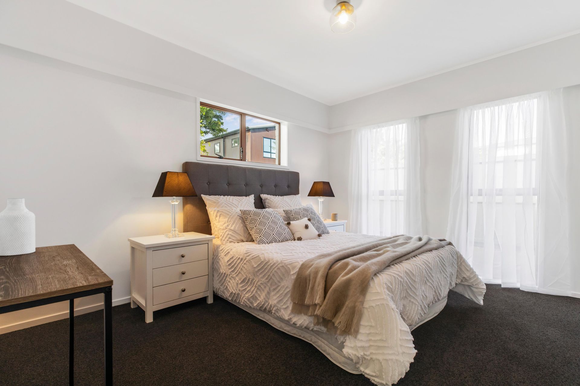 Master Bedroom - Luxurious Master bedroom in the sun-filled room