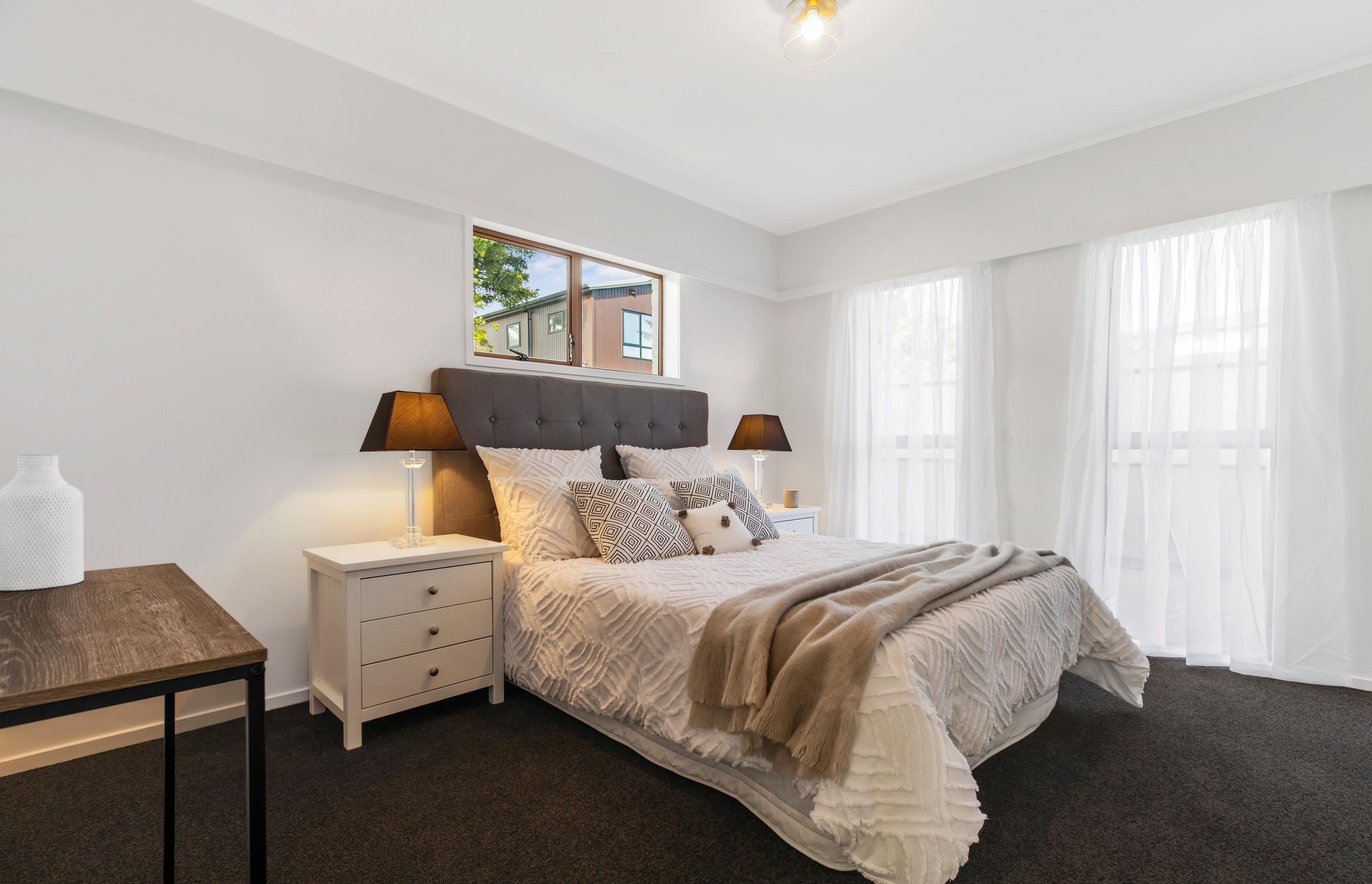 Master Bedroom - Luxurious Master bedroom in the sun-filled room