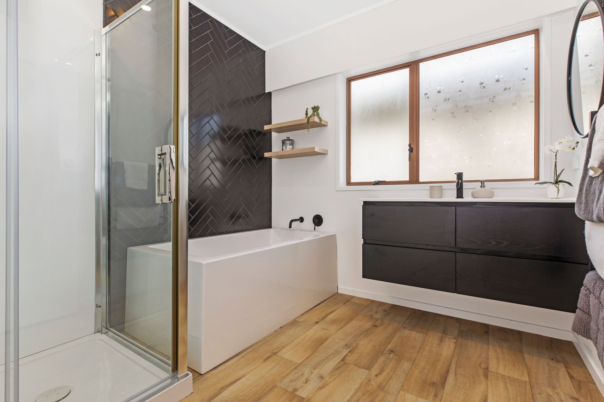 Bathroom - Herringbone tiles to top off an amazing bathroom