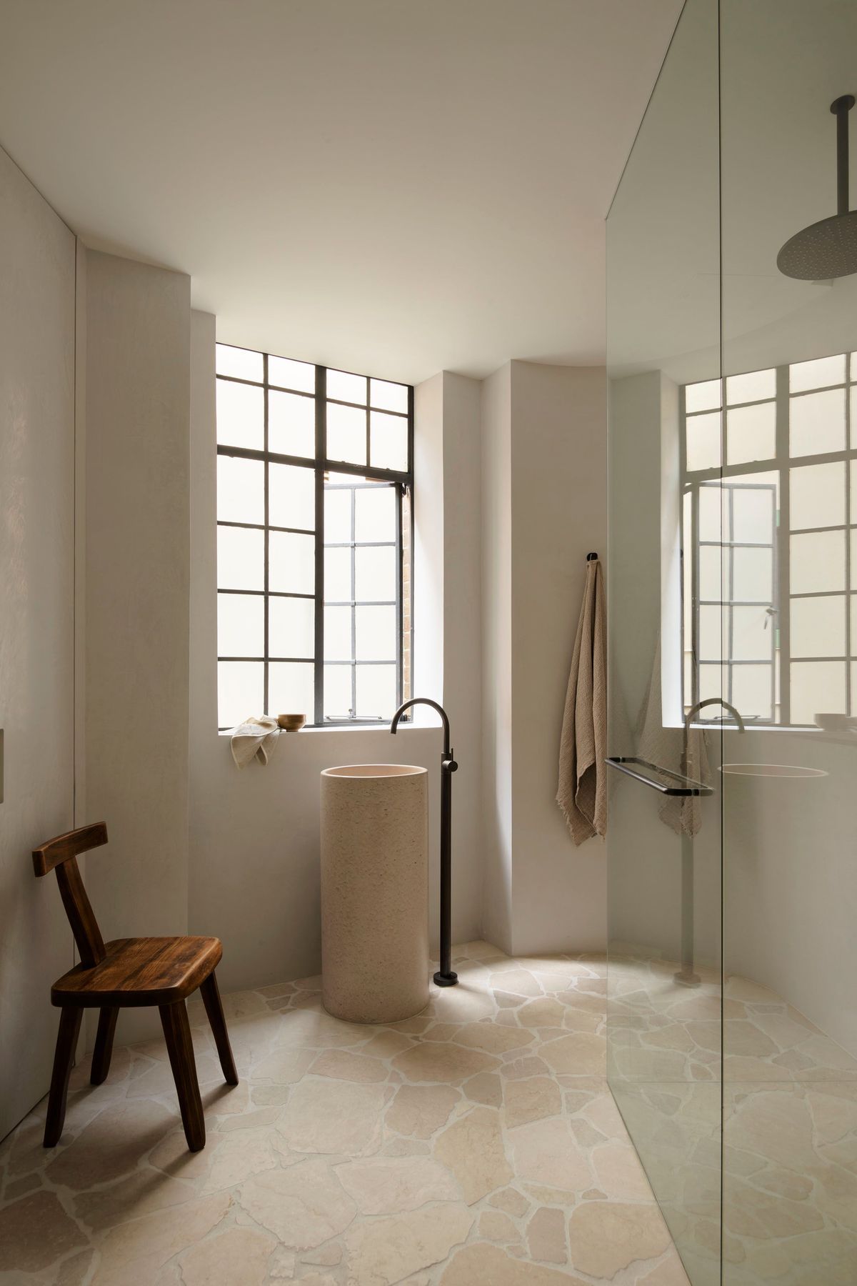 AlexanderCoFosterStSurryHills250822237992.jpg