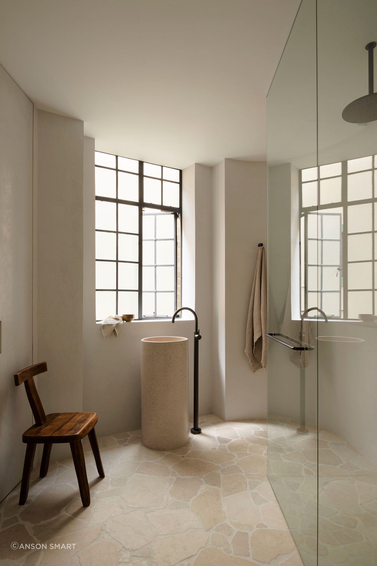 AlexanderCoFosterStSurryHills250822237992.jpg