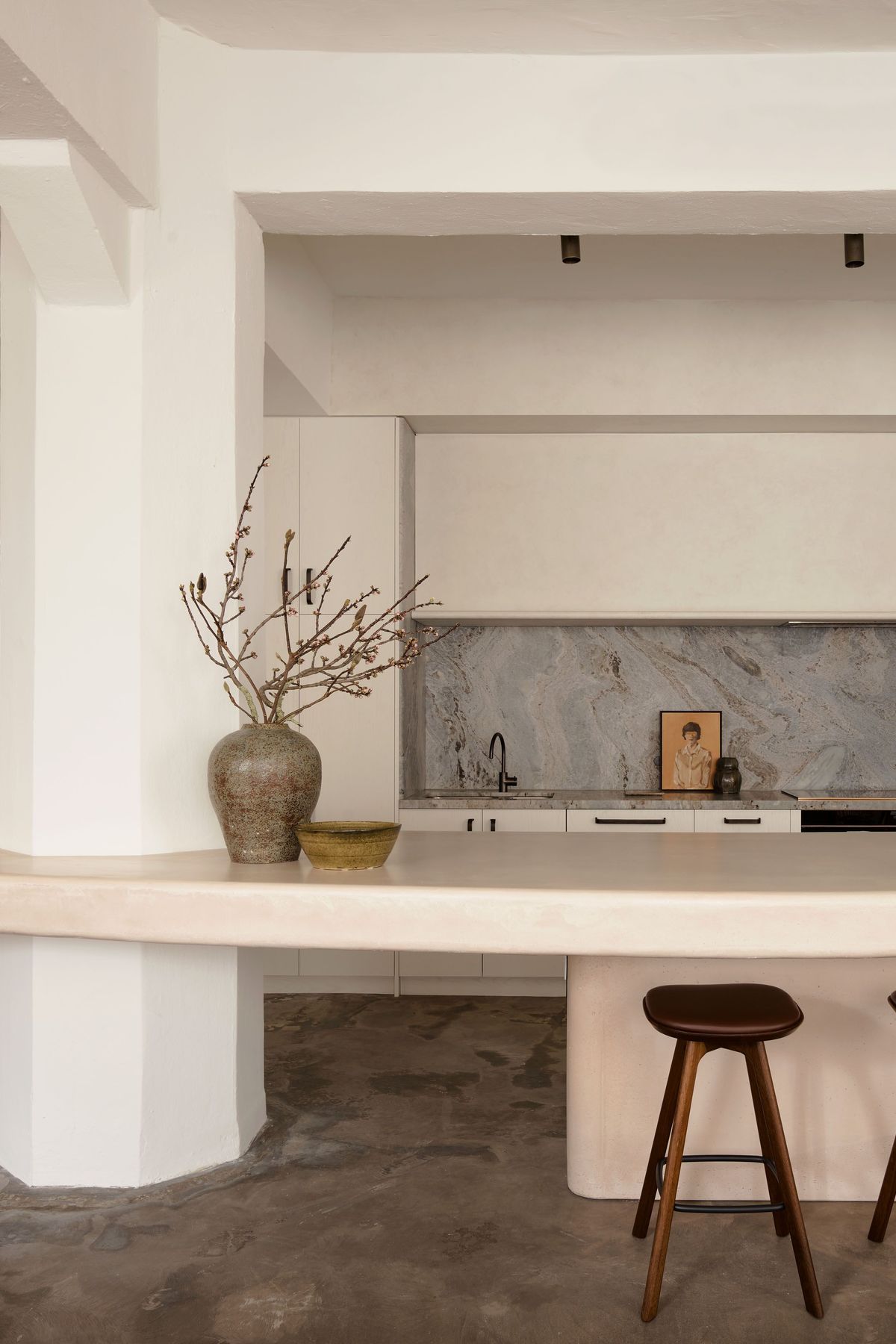 AlexanderCoFosterStSurryHills250822238069.jpg