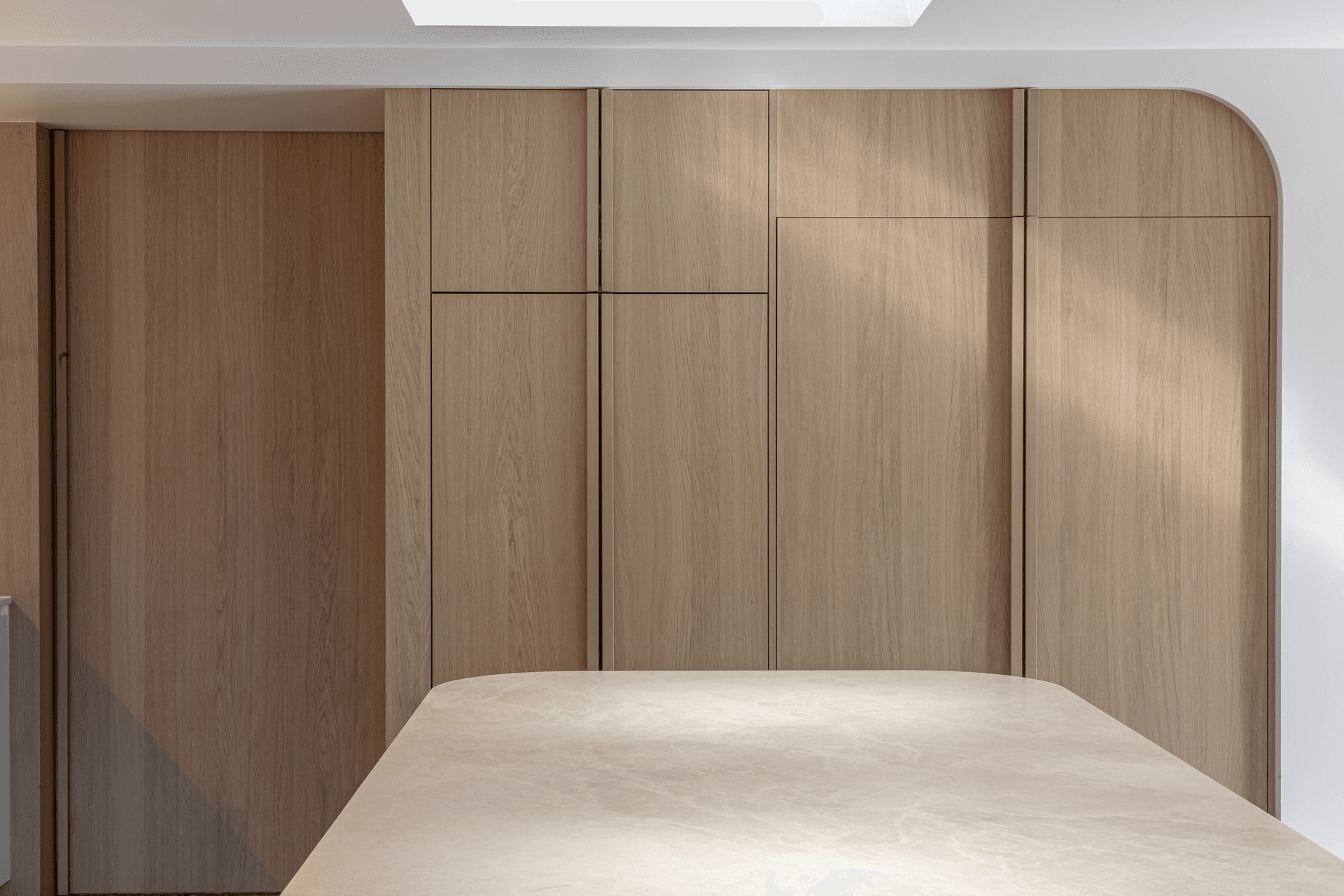 Alma-Road-Ivory-Oak-Shinnoki-Timber-Veneer-10.png