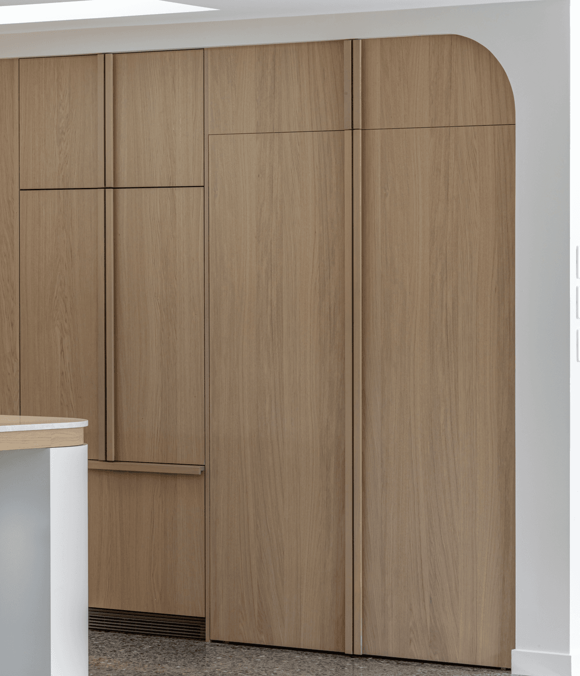 Alma-Road-Ivory-Oak-Shinnoki-Timber-Veneer-2.png