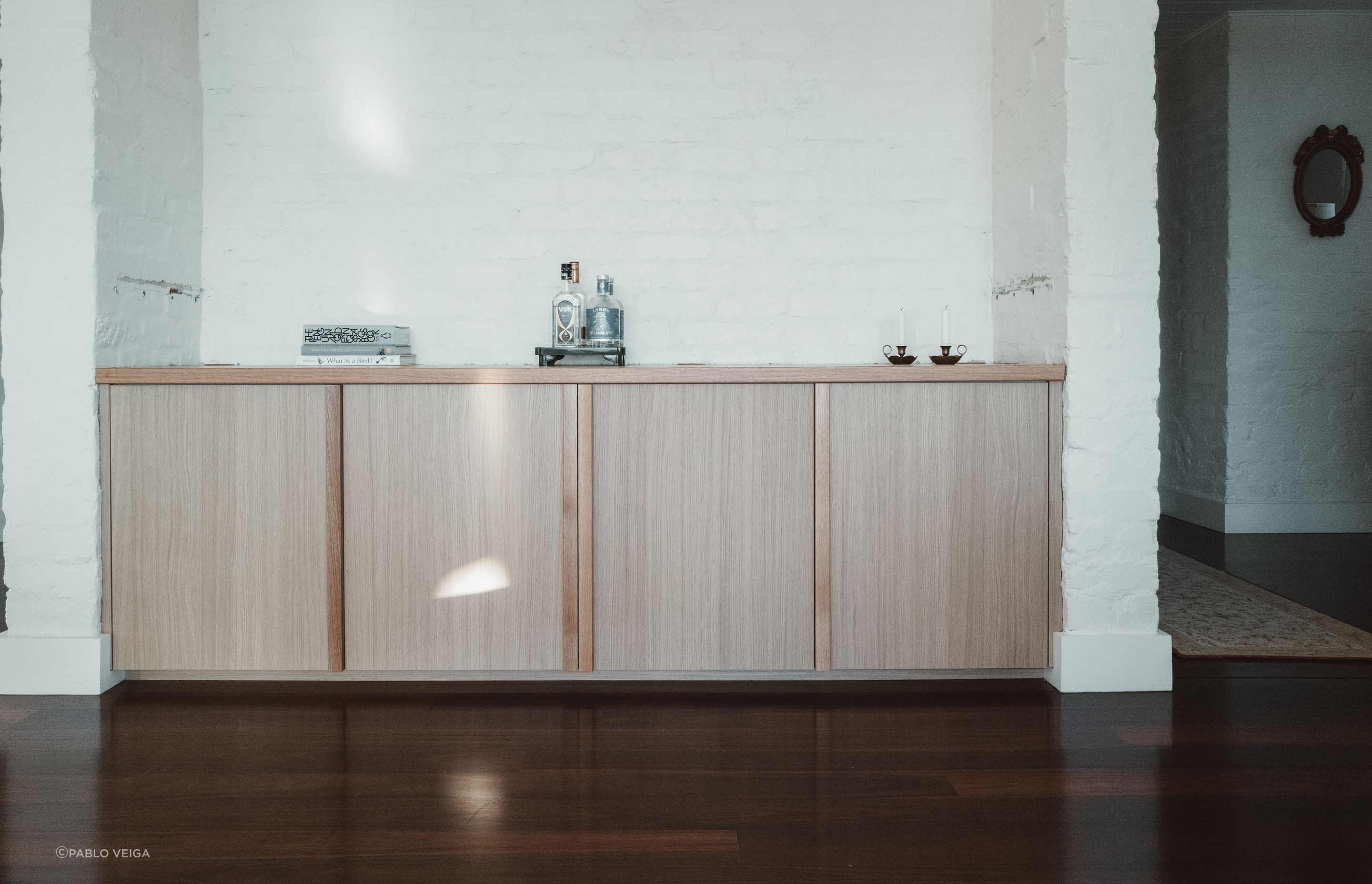 AnnaCarinDesignTouchHandlesCustomJoineryTheBlockHandlesHeroPic.png